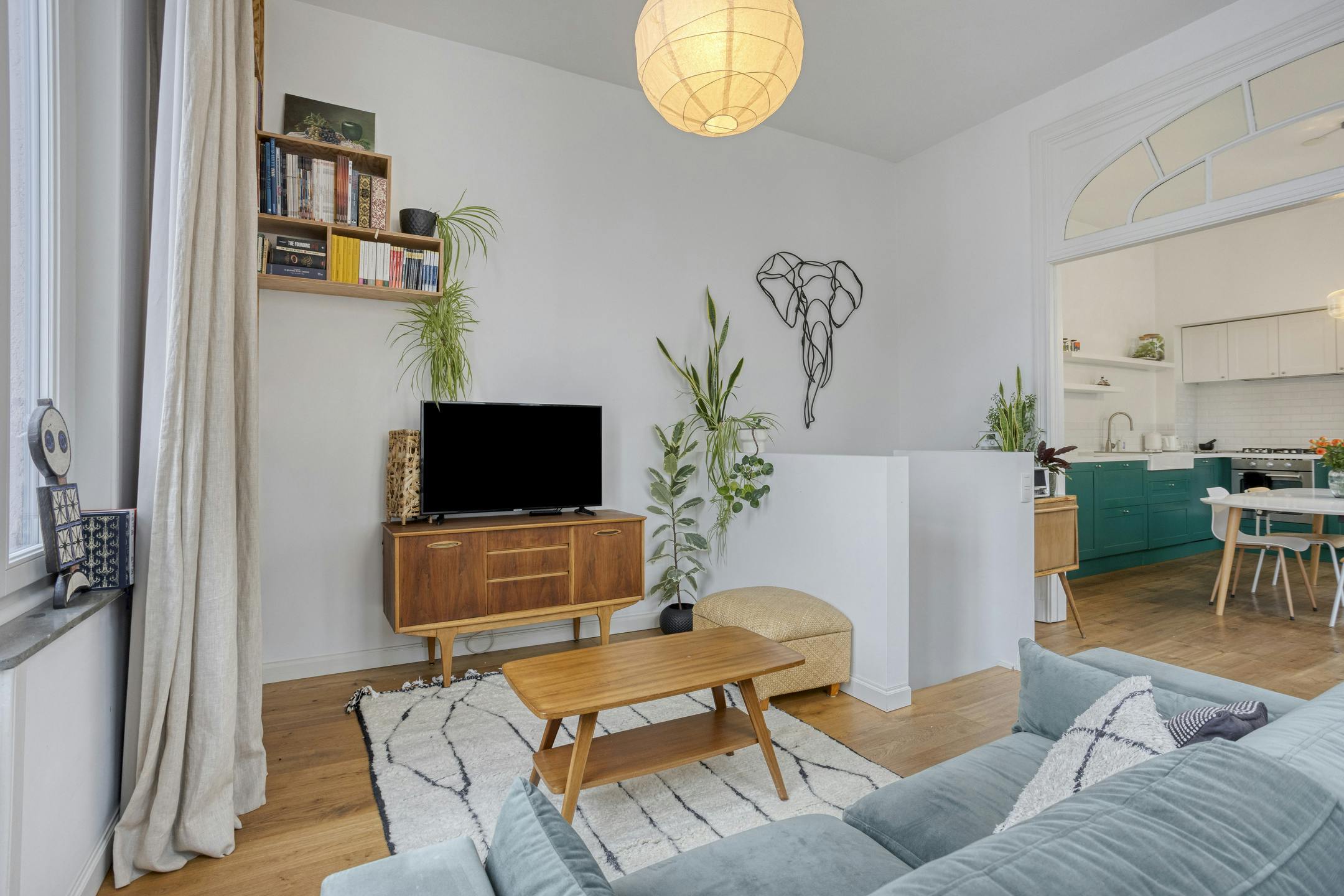 Duplex appartment te Sint-Gillis met 2 slaapkamers foto 15