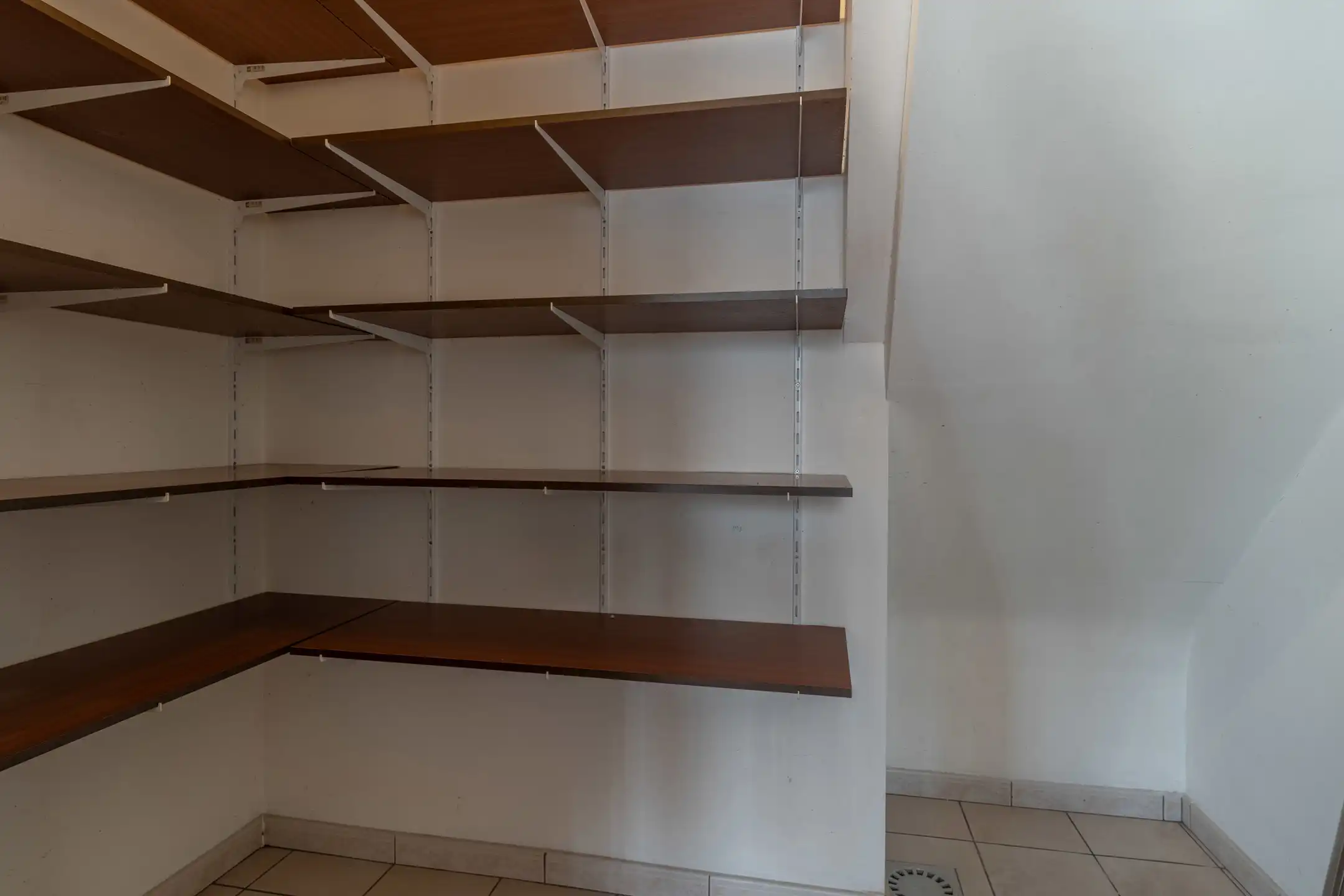 Zeer gunstig gelegen woning met 3 slpks en dubbele garage foto 14