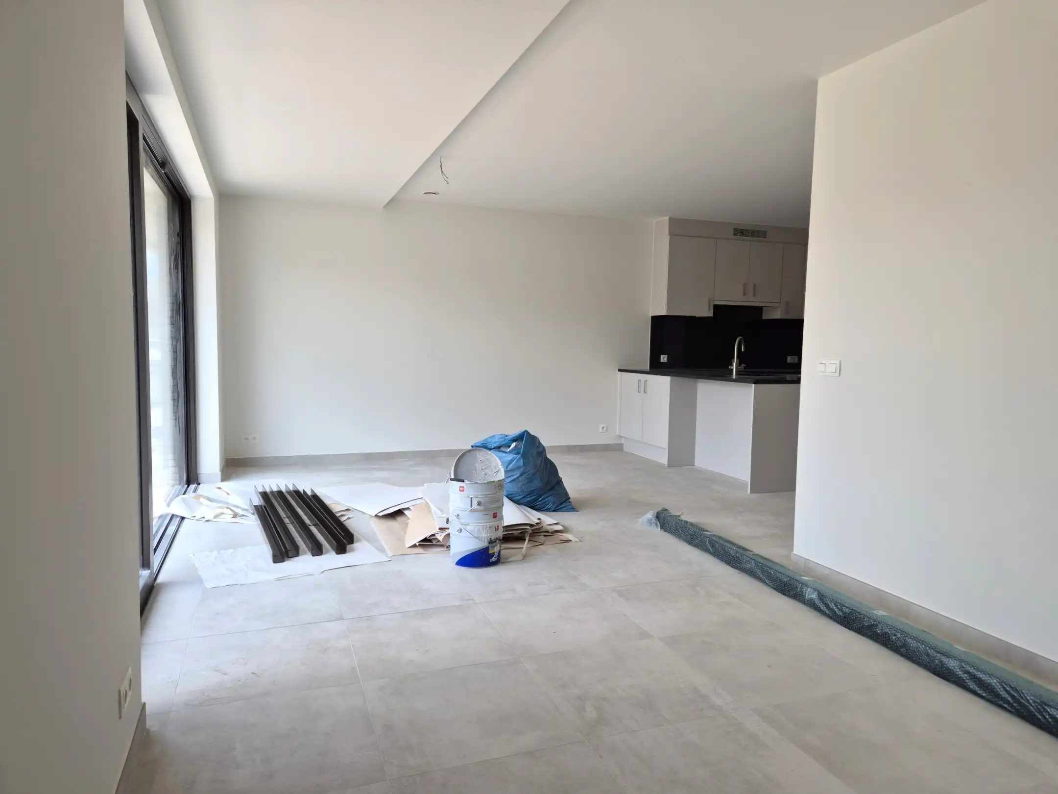 Nieuwbouwappartement met 2 slaapkamers, terras en staanplaats foto 3