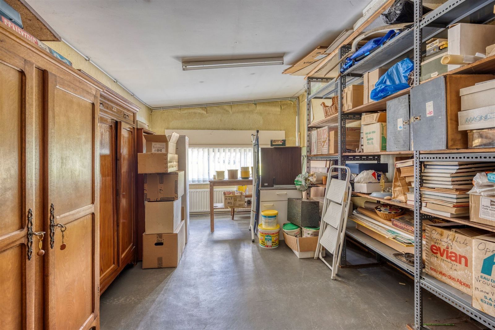 Ruime villa (bungalow) met 4 slaapkamers en atelier op terrein van 13a 22ca foto 18