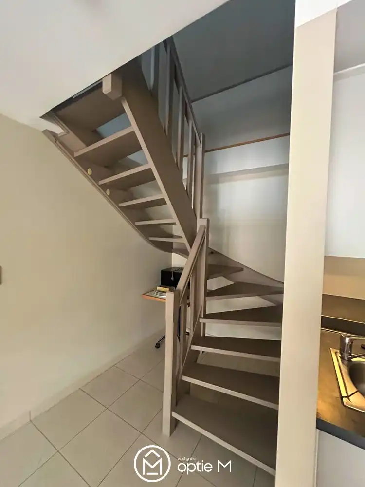 Bemeubelde duplex studio te huur in Hasselt – centrumligging met zicht op de Walputstraat foto 6