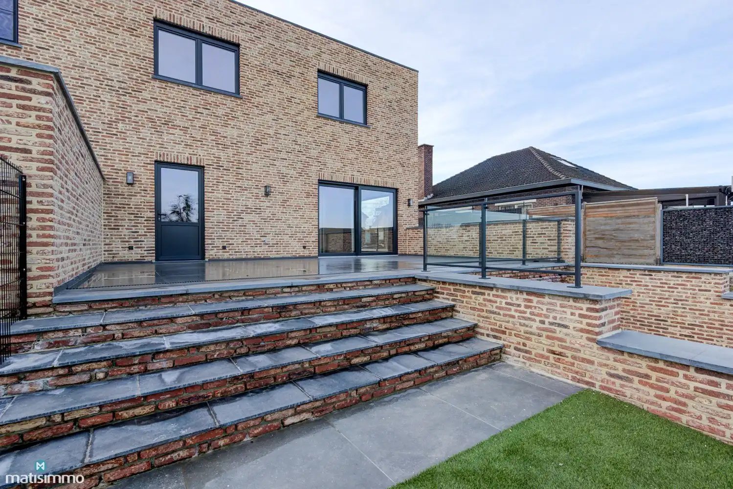 RECENTE ENERGIEZUINIGE GEZINSWONING GELEGEN OP EEN ZEER RUSTIGE LOCATIE TE RIEMST foto 25