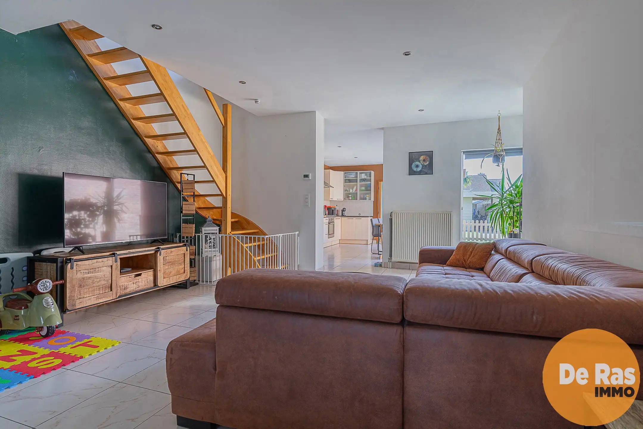 EREMBODEGEM - Instapklare woning in een doodlopende straat foto 4