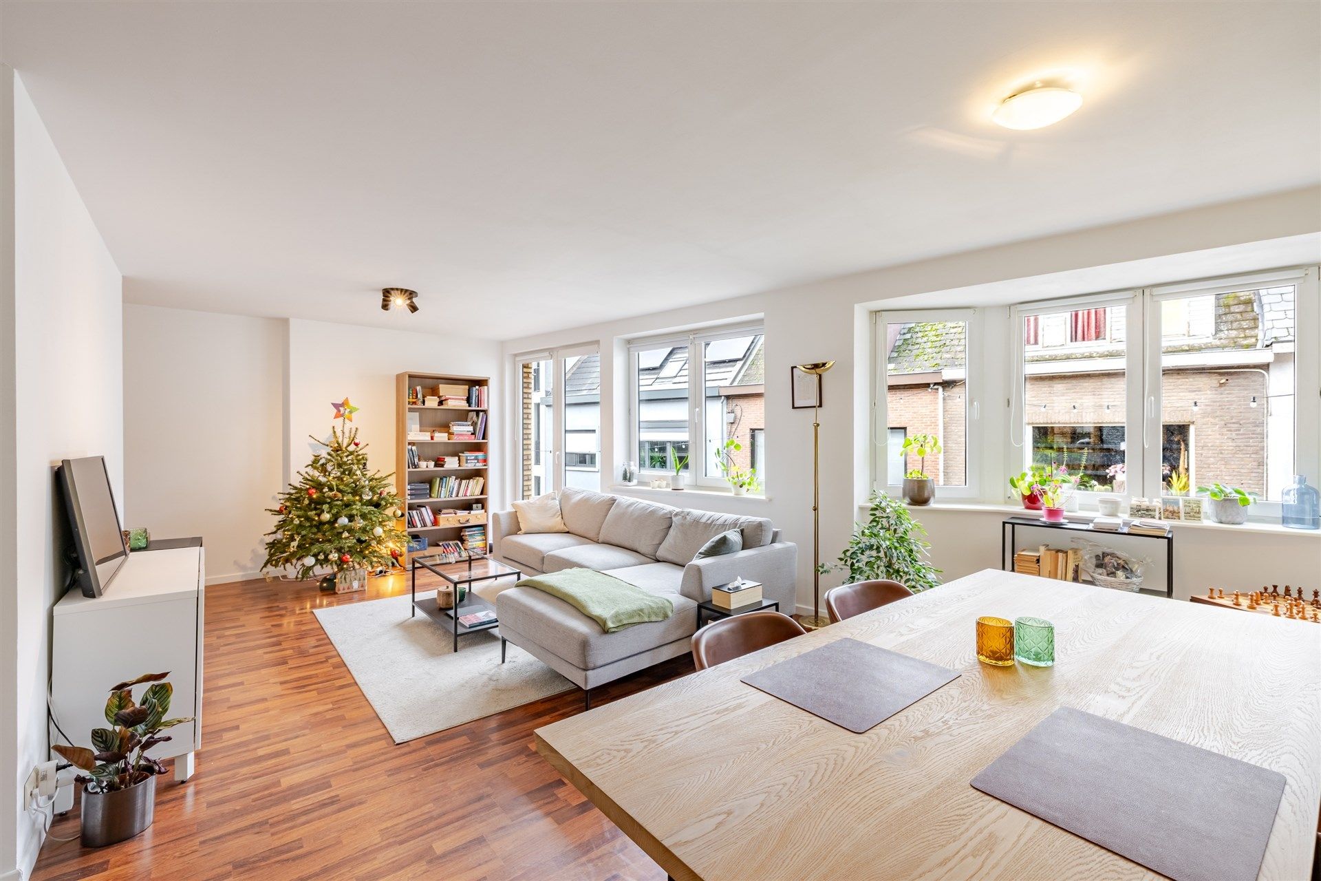 Charmant instapklaar 2 spk appartement in centrum Wetteren foto 5