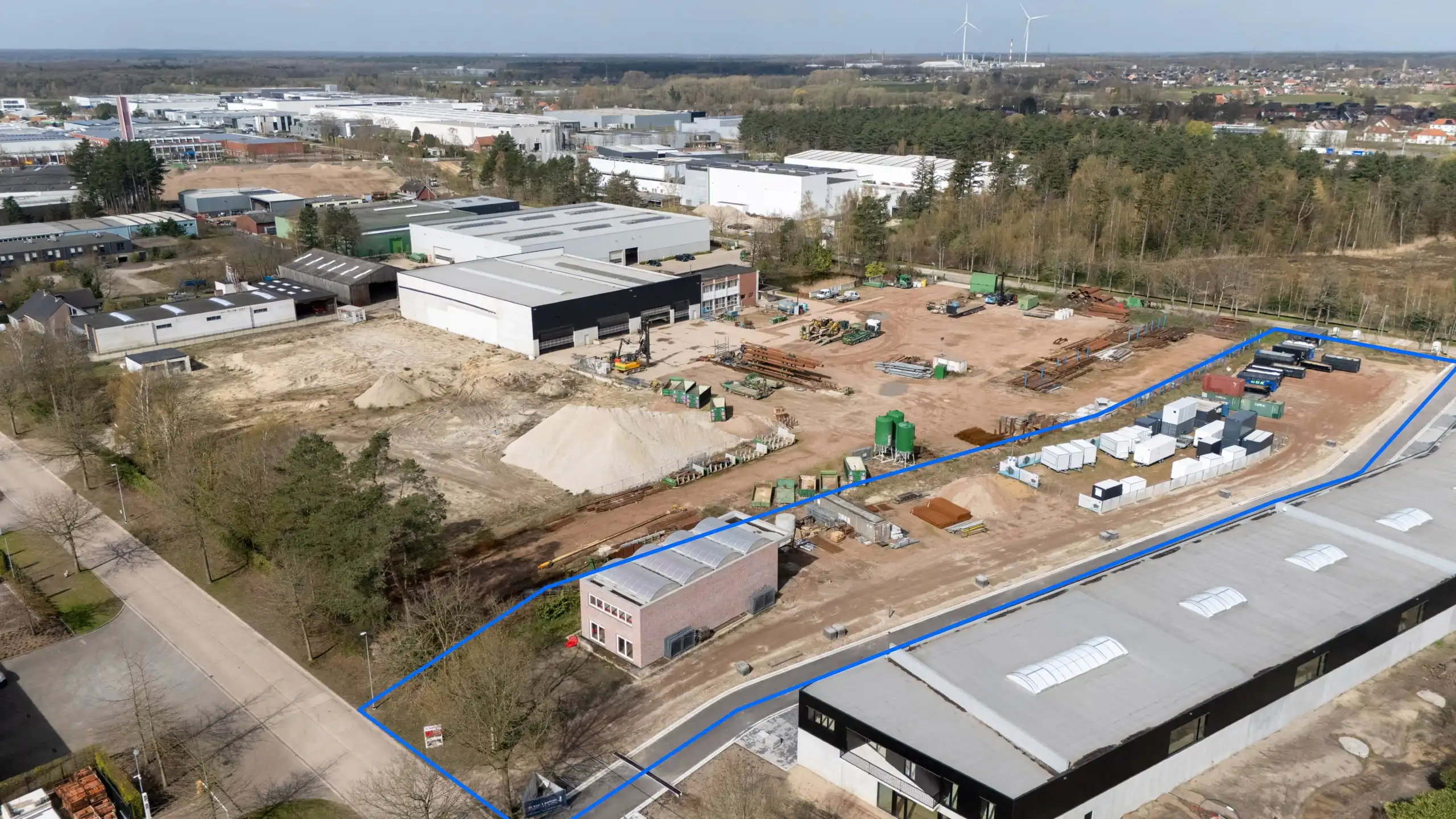 Build-to-suit industrieterrein van 6.627 m² te Beerse foto 2
