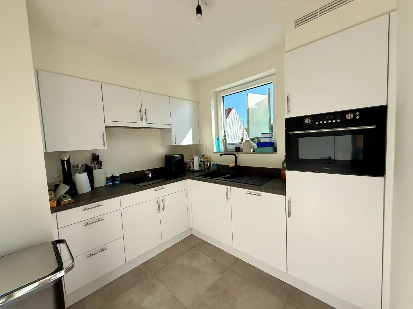 Centraal gelegen duplex appartement met 3 slaapkamers foto 4