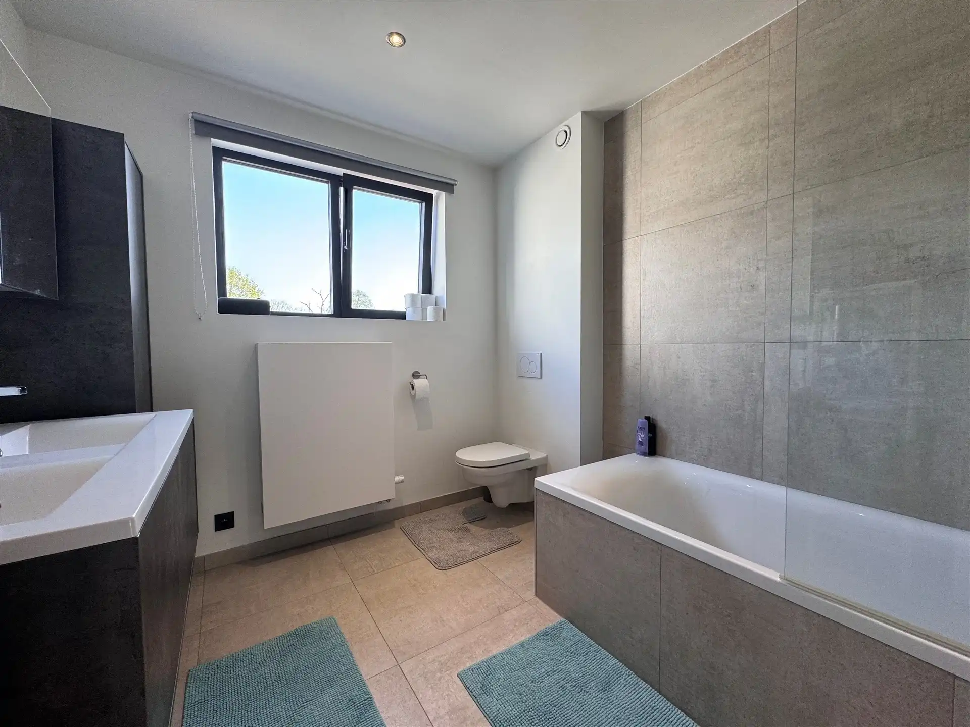 Moderne energiezuinige 3 slaapkamer woning met tuin en staanplaats. foto 18