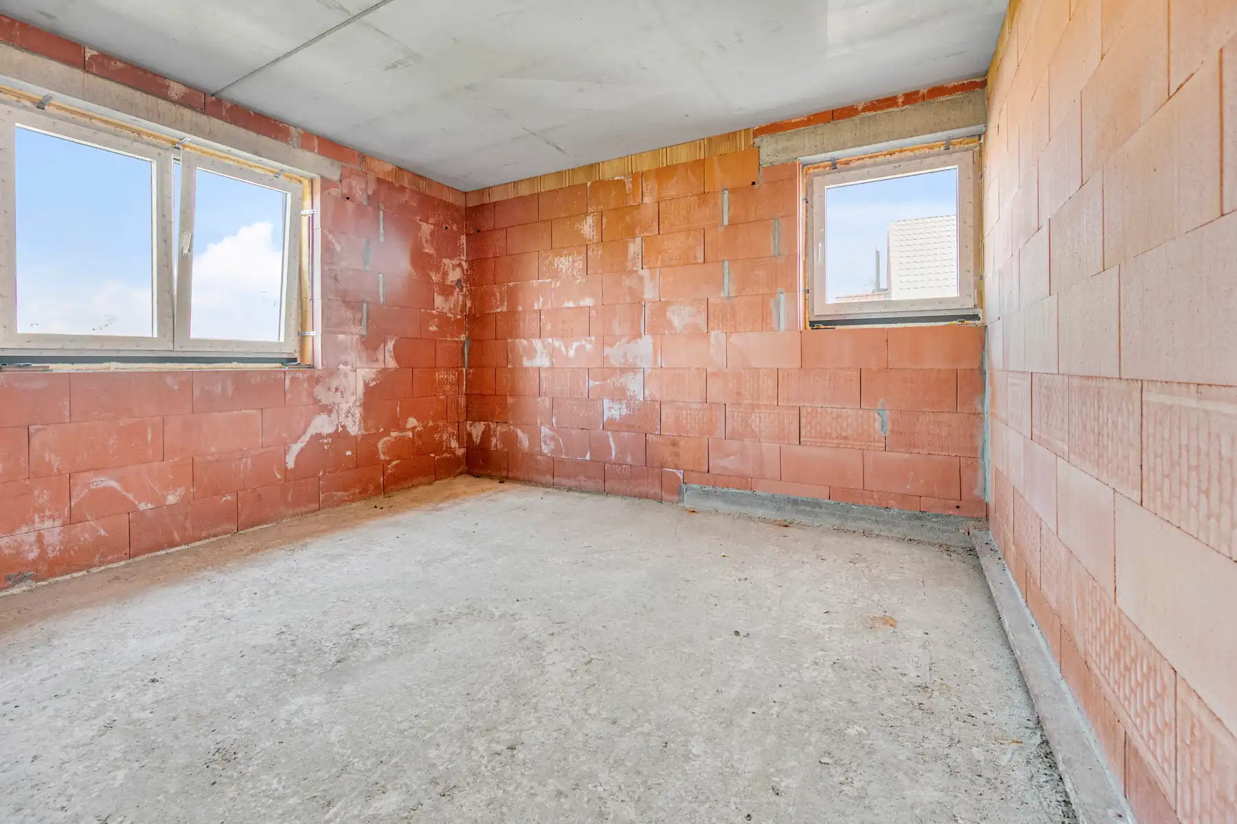 Ruime nieuwbouwwoning foto 19