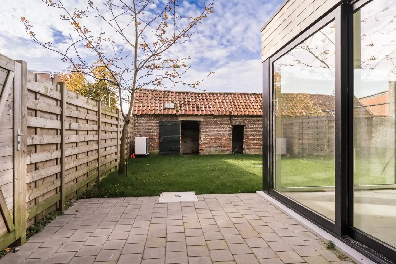Gerenoveerde dorpswoning met lichtrijke keuken en 3 slaapkamers foto 3