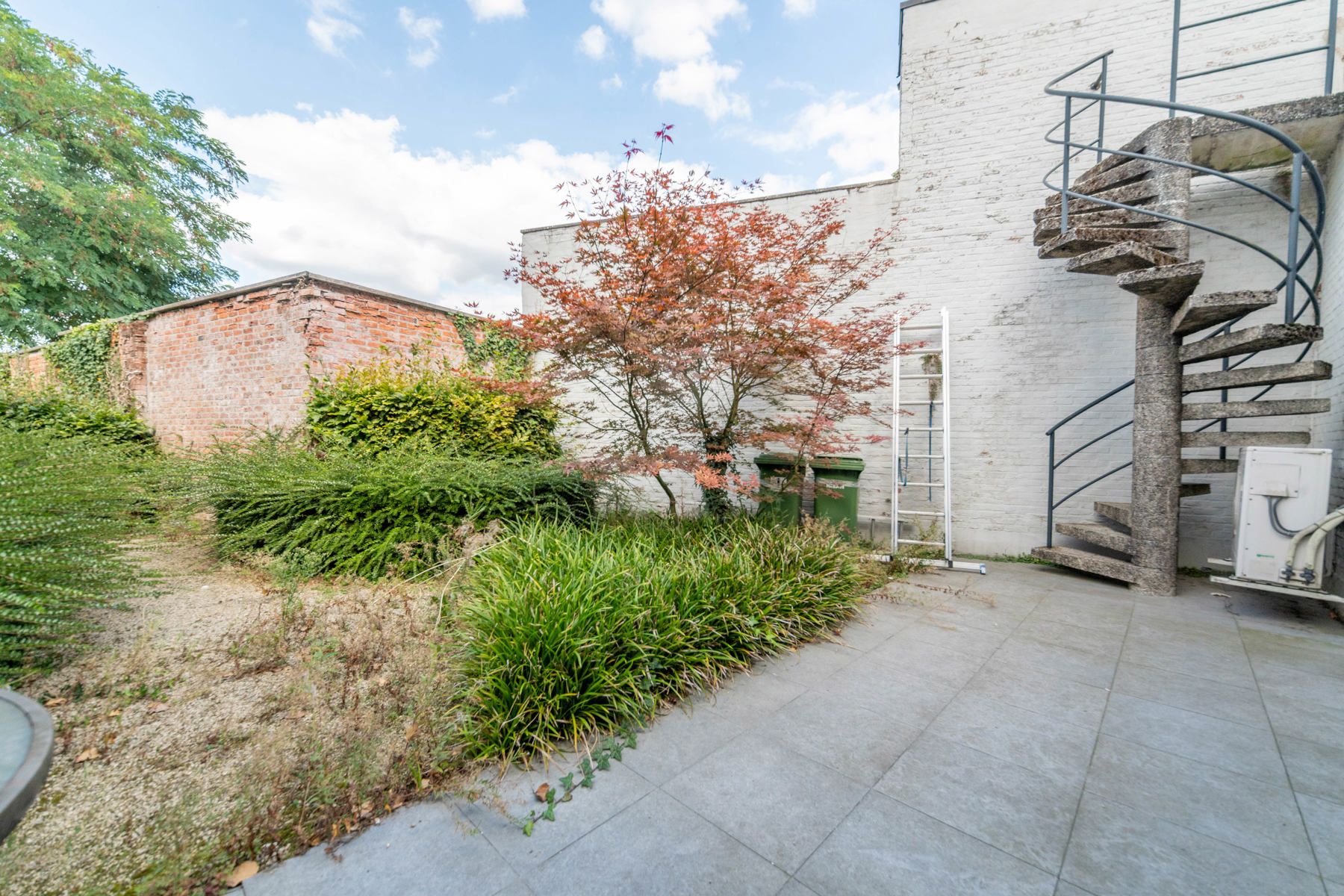 Kantoorgebouw op toplocatie. foto 4