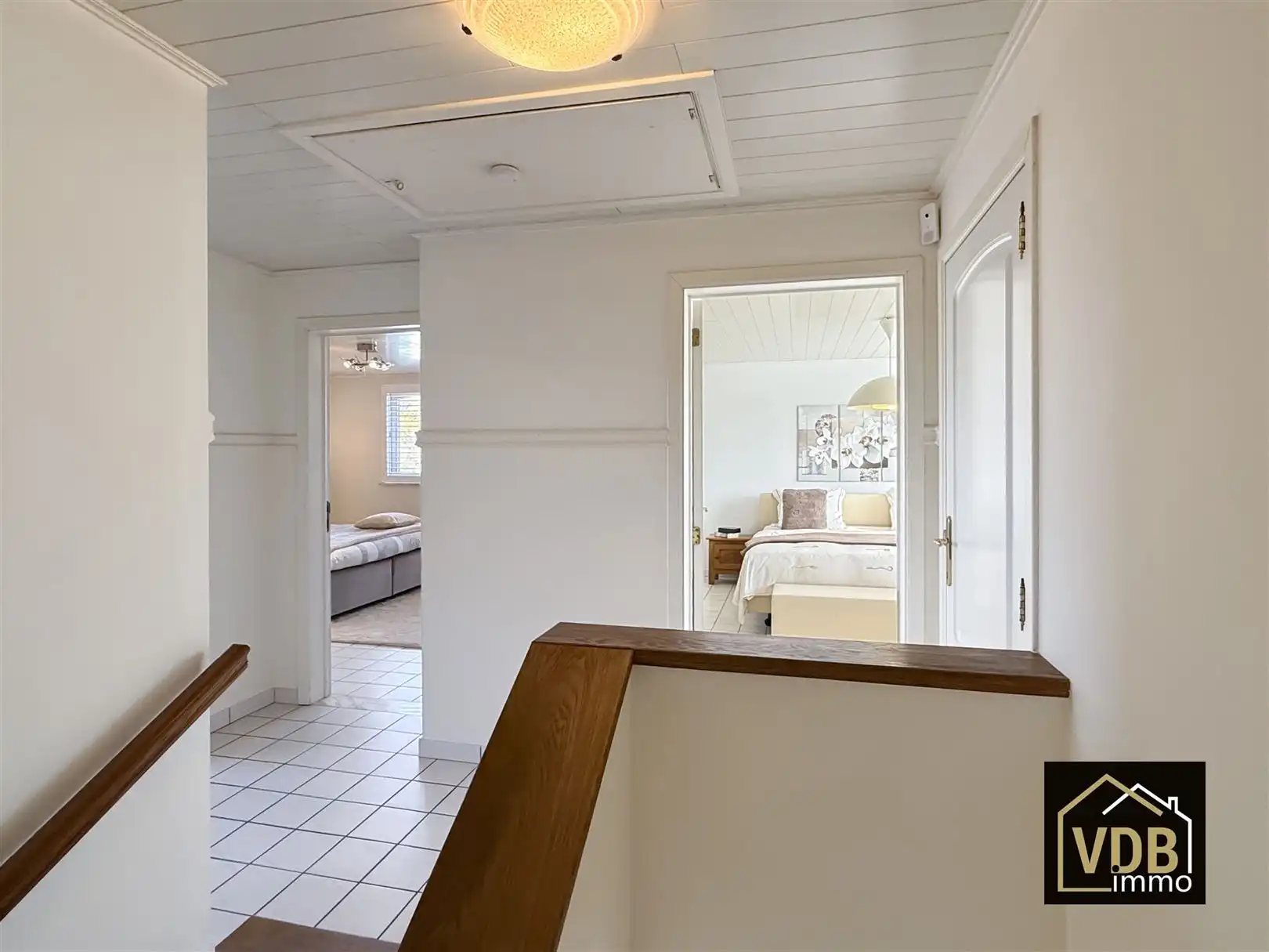 Instapklare halfopen bebouwing met 3 slaapkamers foto 65