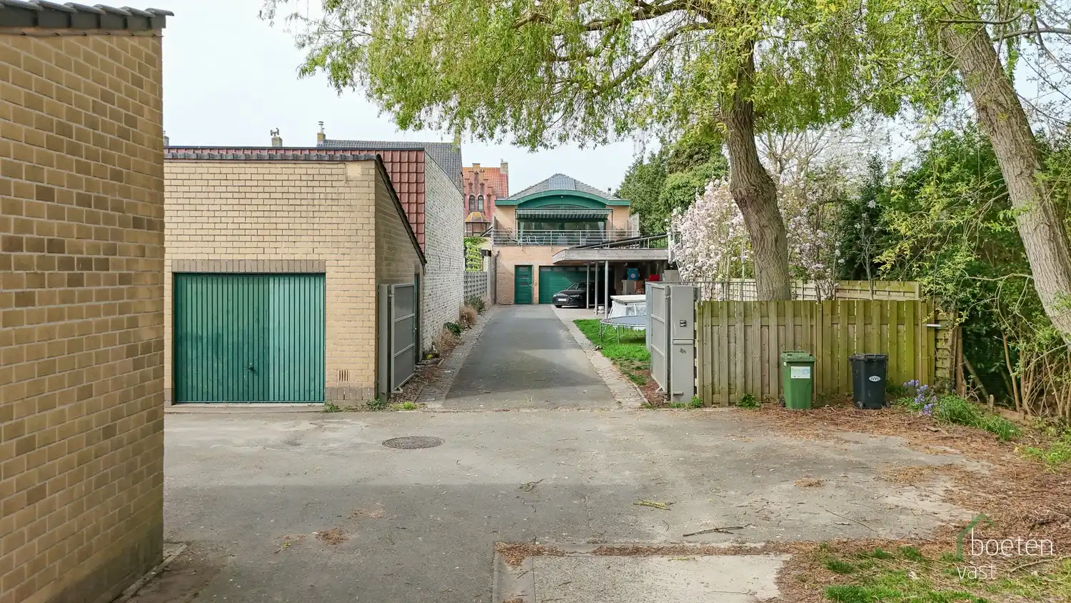 ALVERINGEM: instapklare beenhouwerij met woonst (4 slpks), ruim zonneterras/tuintje en garage in het hart van Alveringem. foto 25