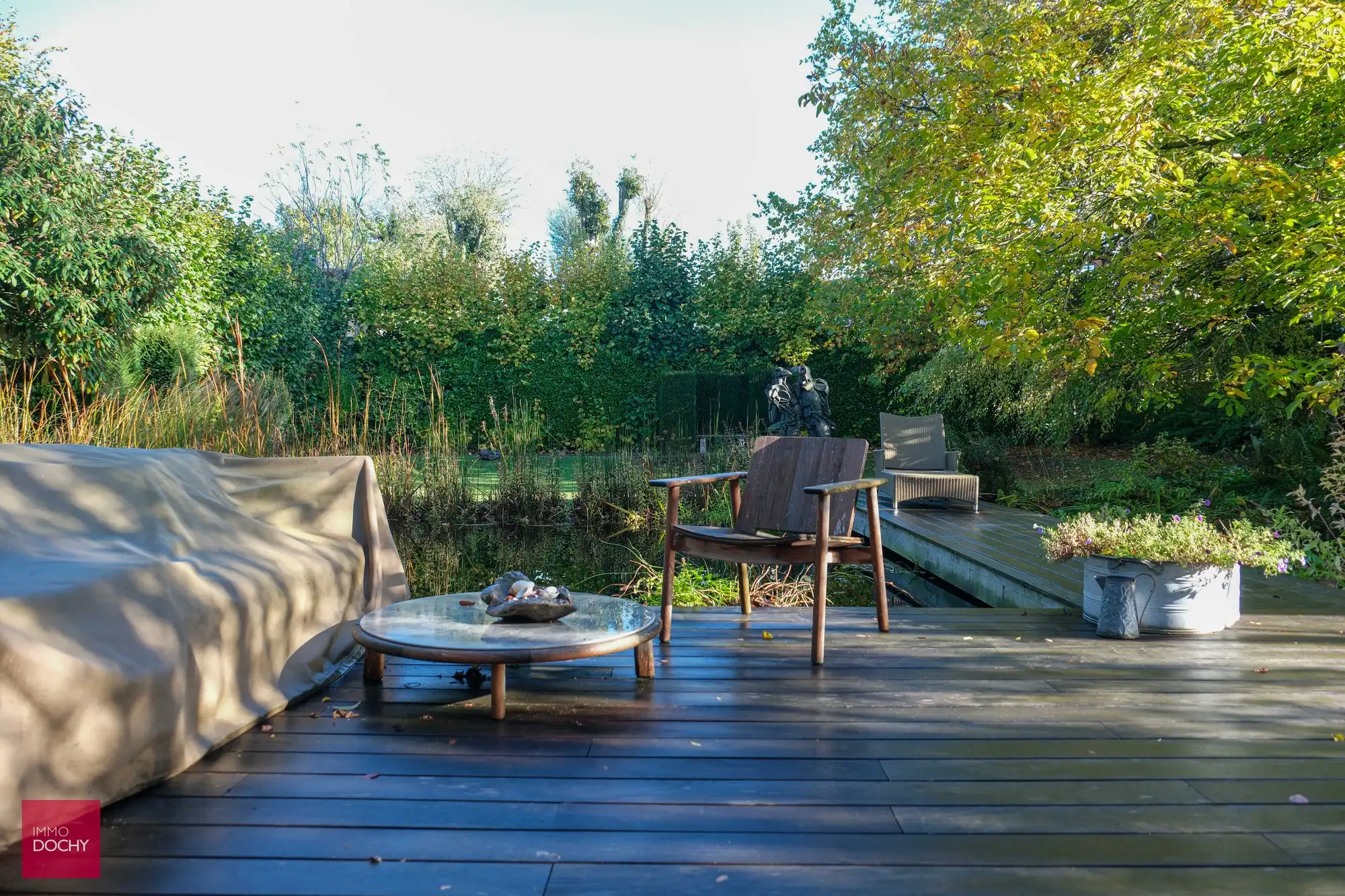 Prachtige loft met tuin en waterpartij centrum Kortrijk foto 8