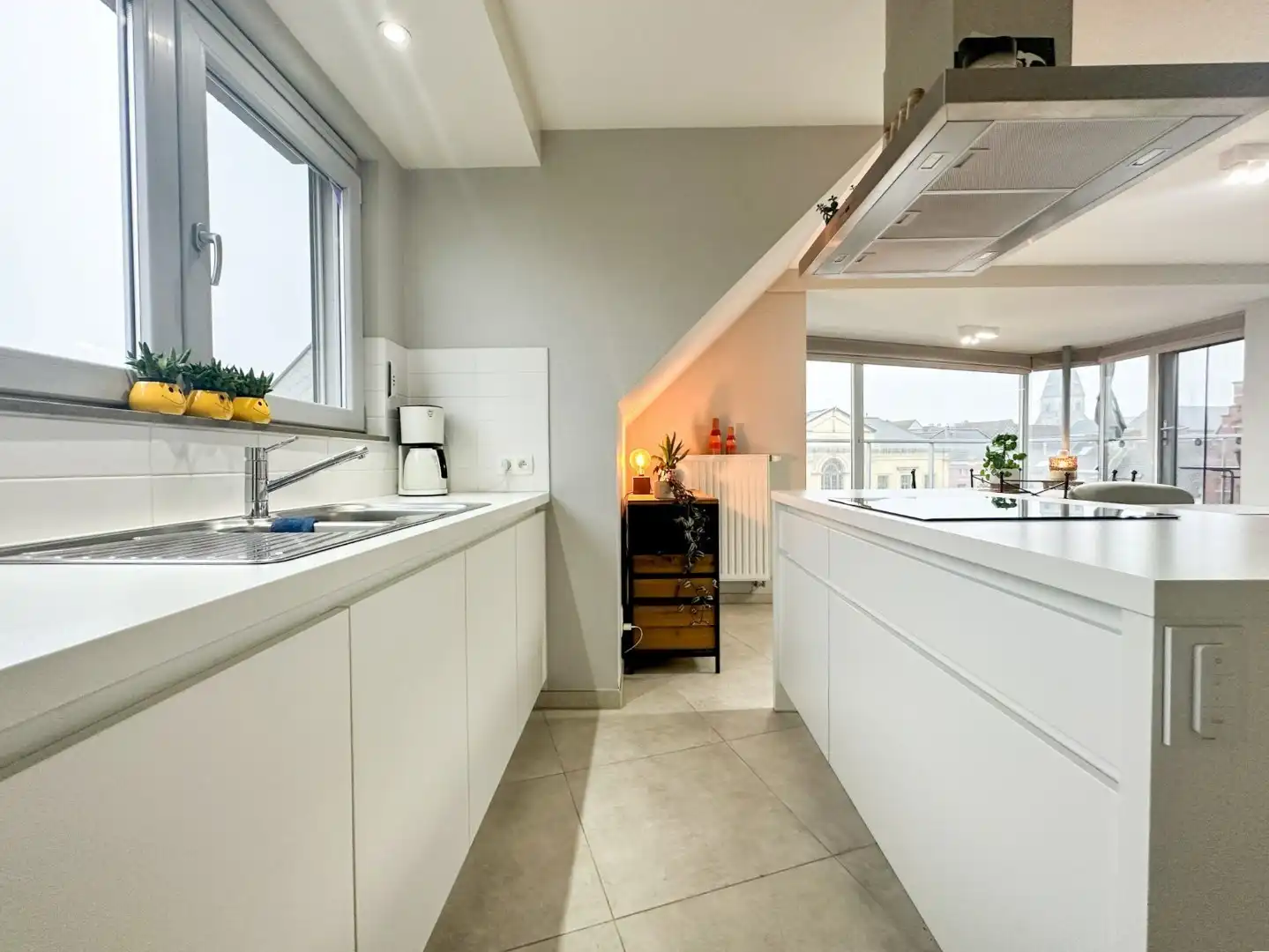 Instapklaar 2-skp appartement met zalig zonneterras, Torhout foto 3