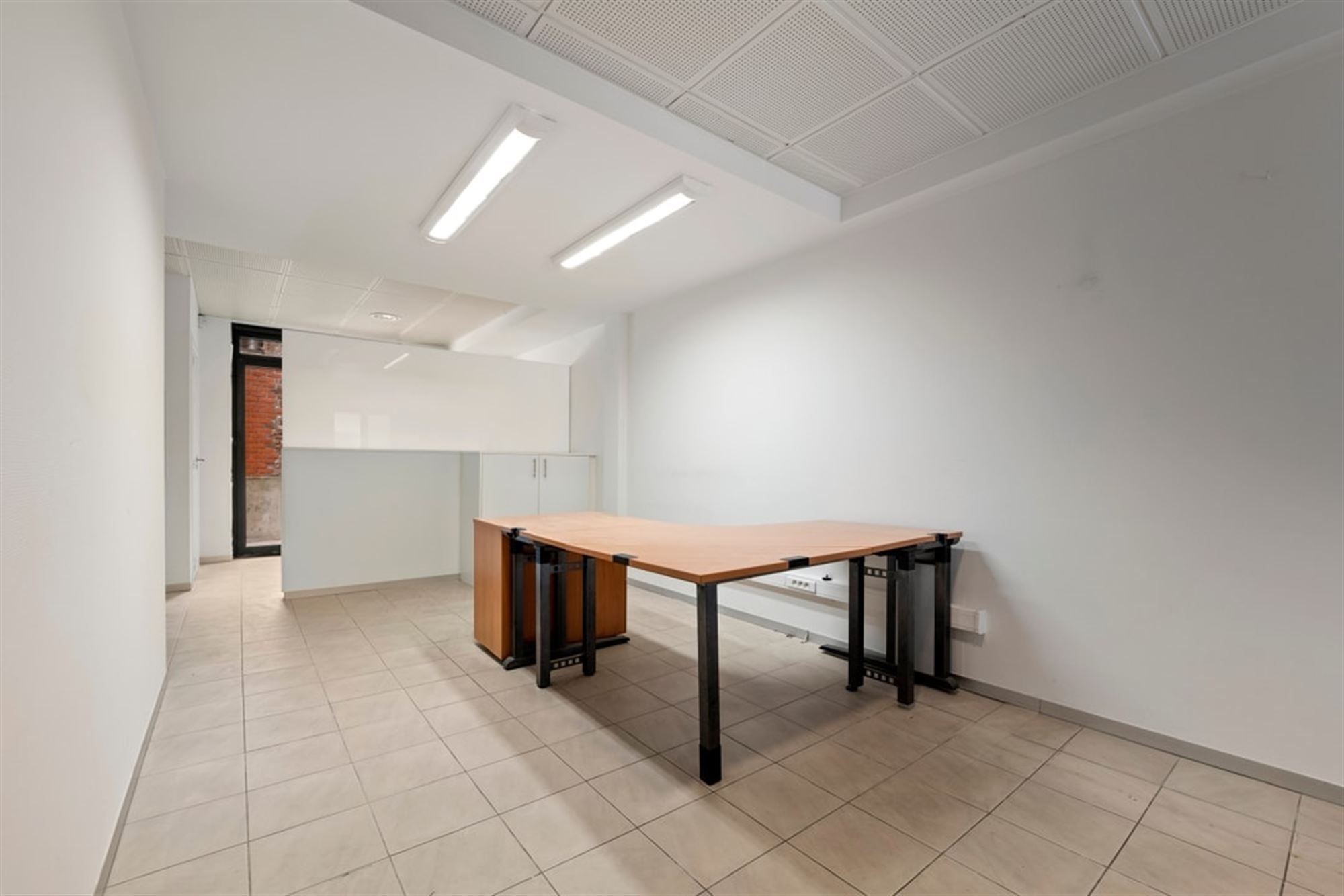 HANDELSRUIMTE TE HUUR IN HET CENTRUM VAN SINT-TRUIDEN  foto 10
