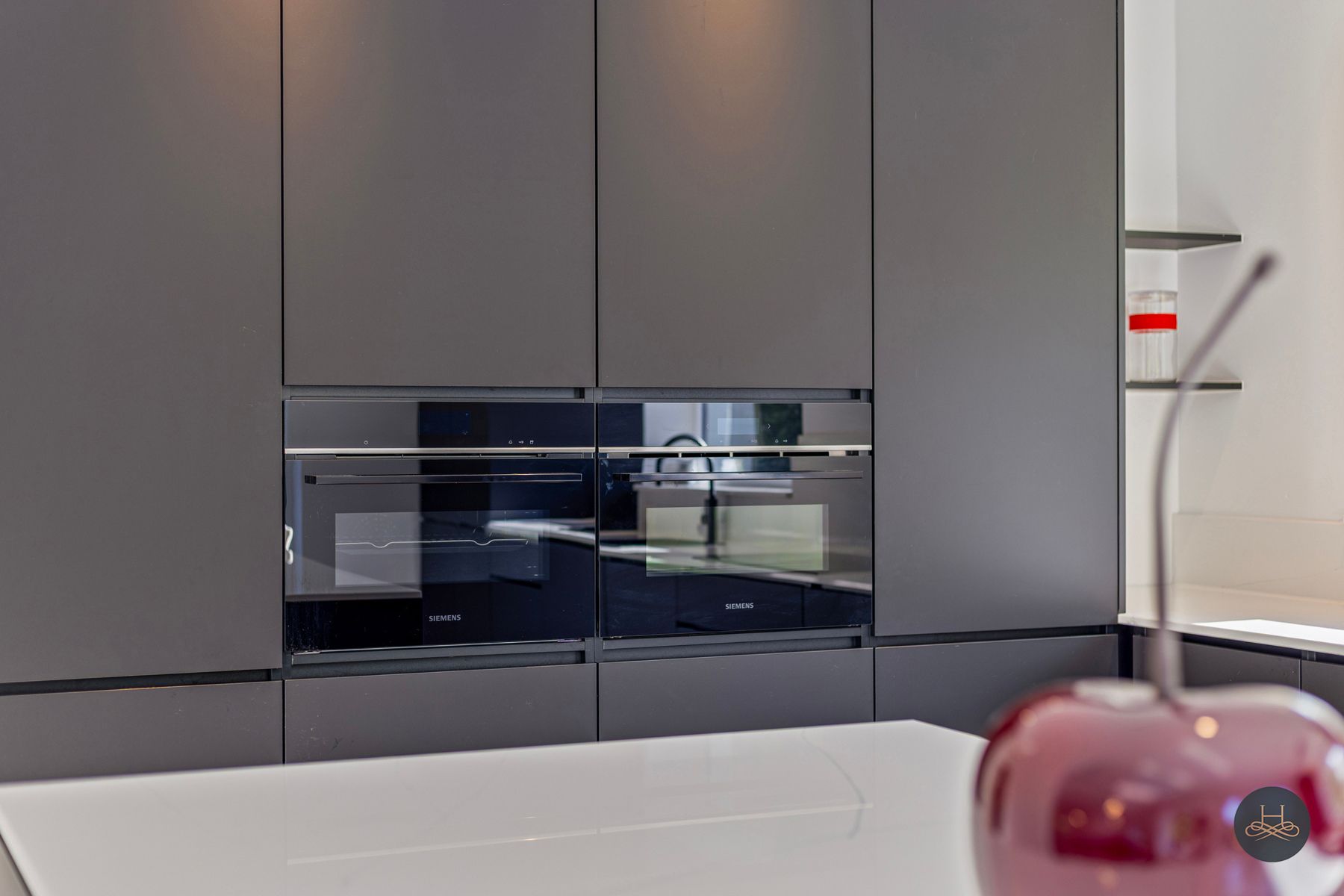 Energiezuinige gerenoveerde villa op een zeer ruim perceel foto 10