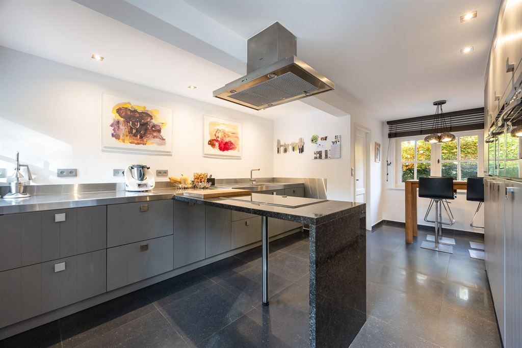 Instapklare parel op een groot perceel in hartje Koningshof foto 7