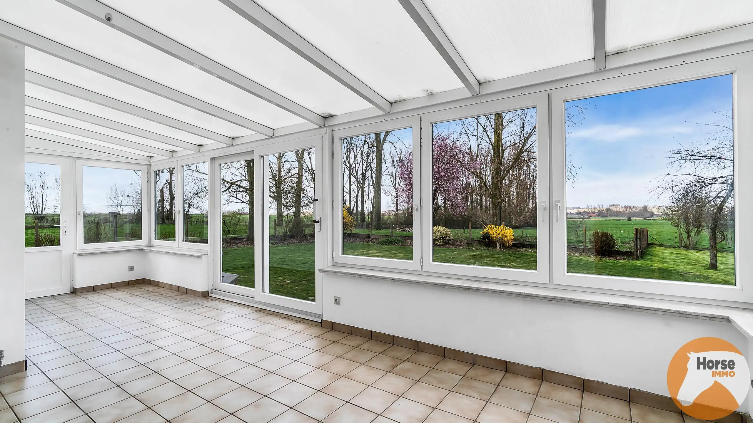 GOOIK - Woning met schuur en weide op adembenemende locatie foto 6