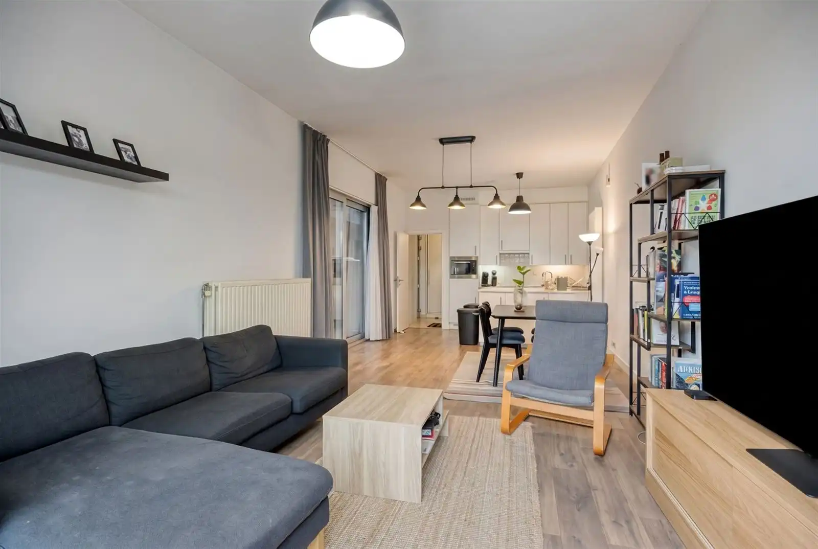 Instapklaar gemeubeld gelijkvloers appartement met tuin nabij het centrum van Edegem foto 5