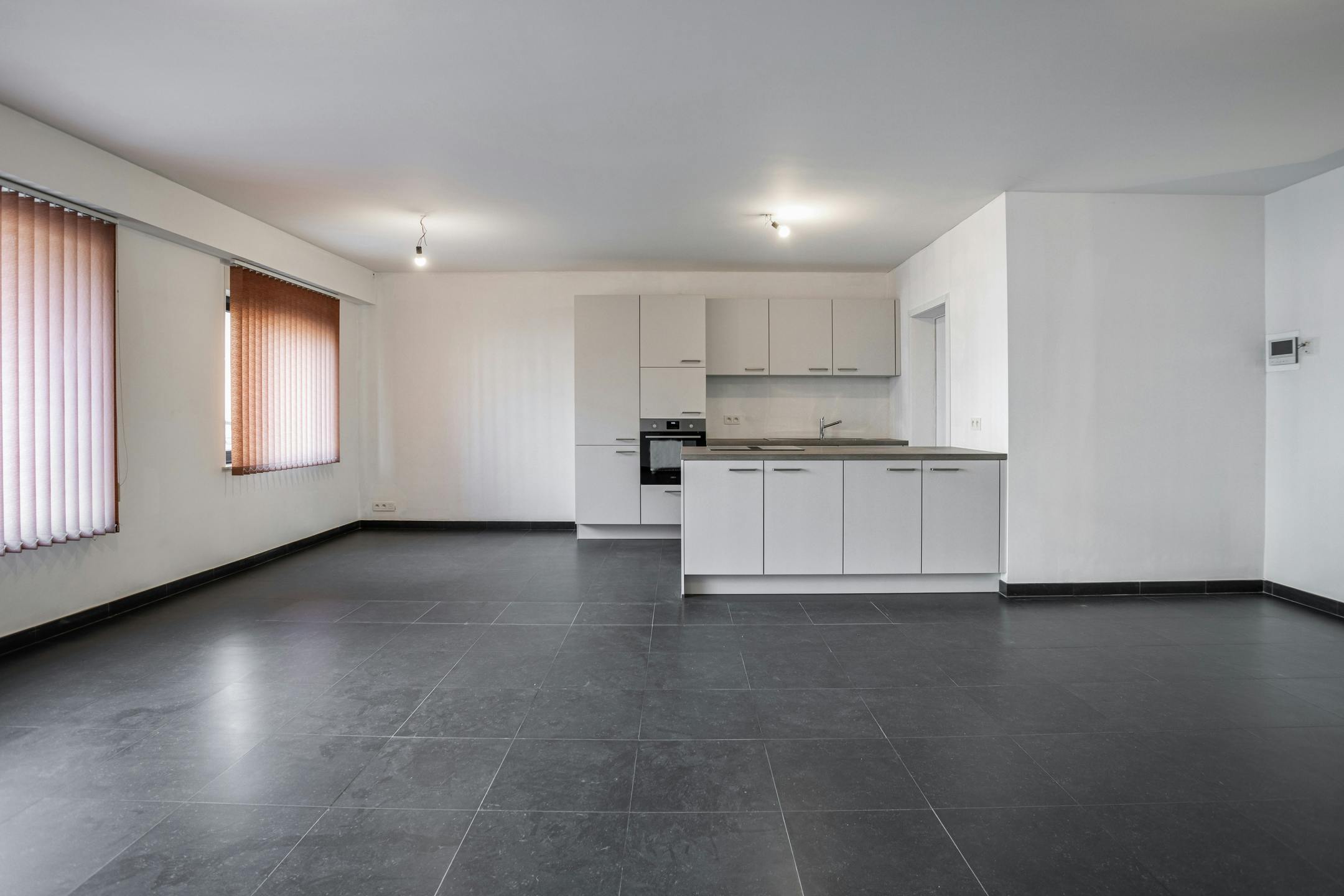 Gerenoveerd appartement met 3 slaapkamers in Boom foto 3