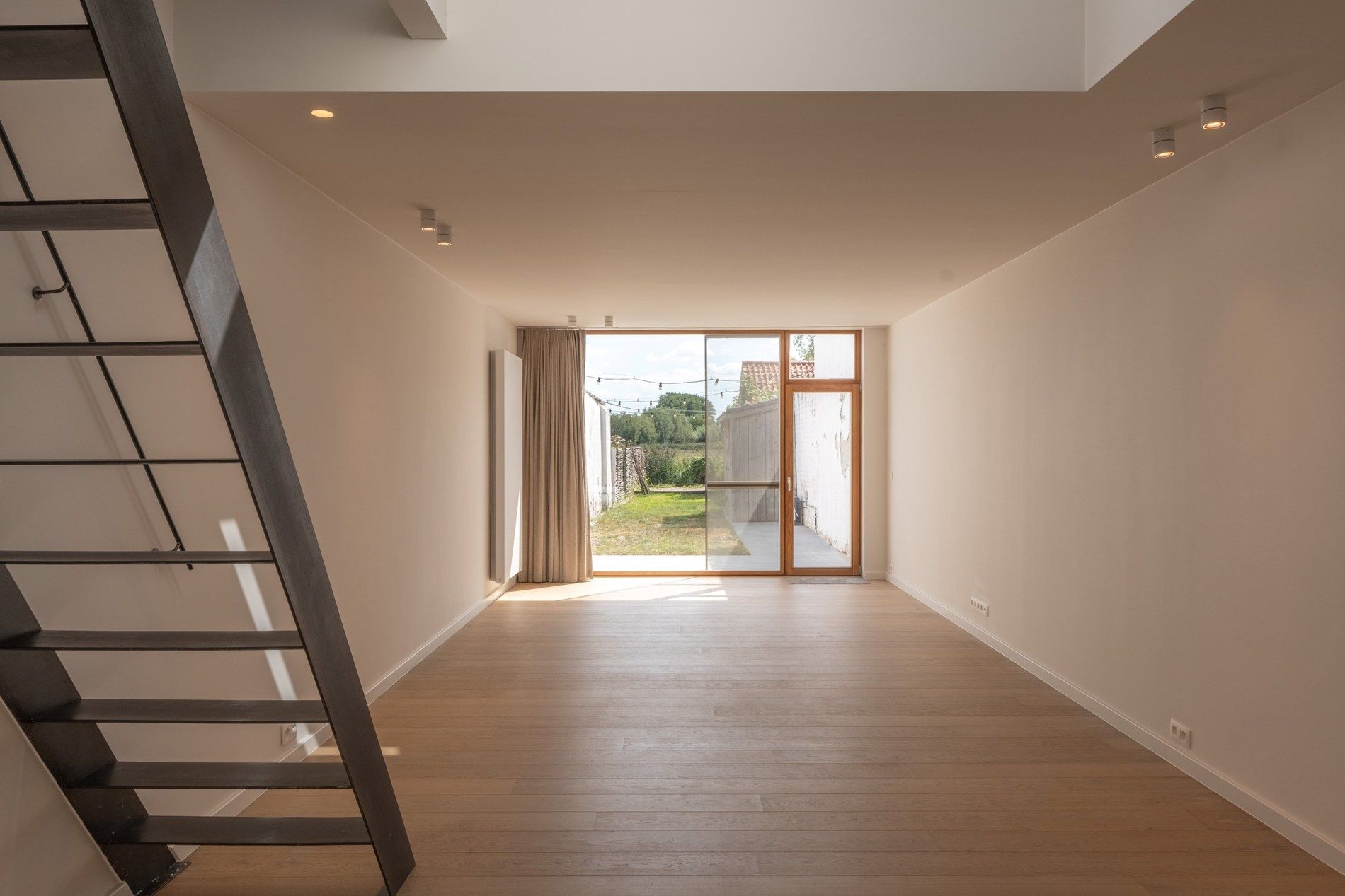Knap huis, rustig gelegen woning te Damme foto 4