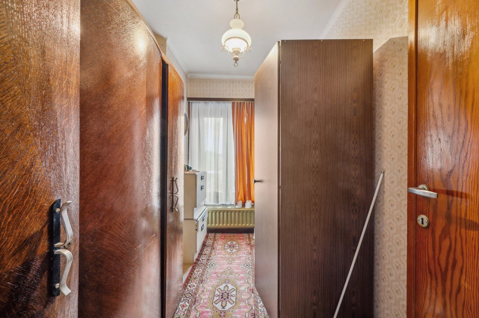 Gezinswoning met 3 slaapkamers en grote tuin. foto 15