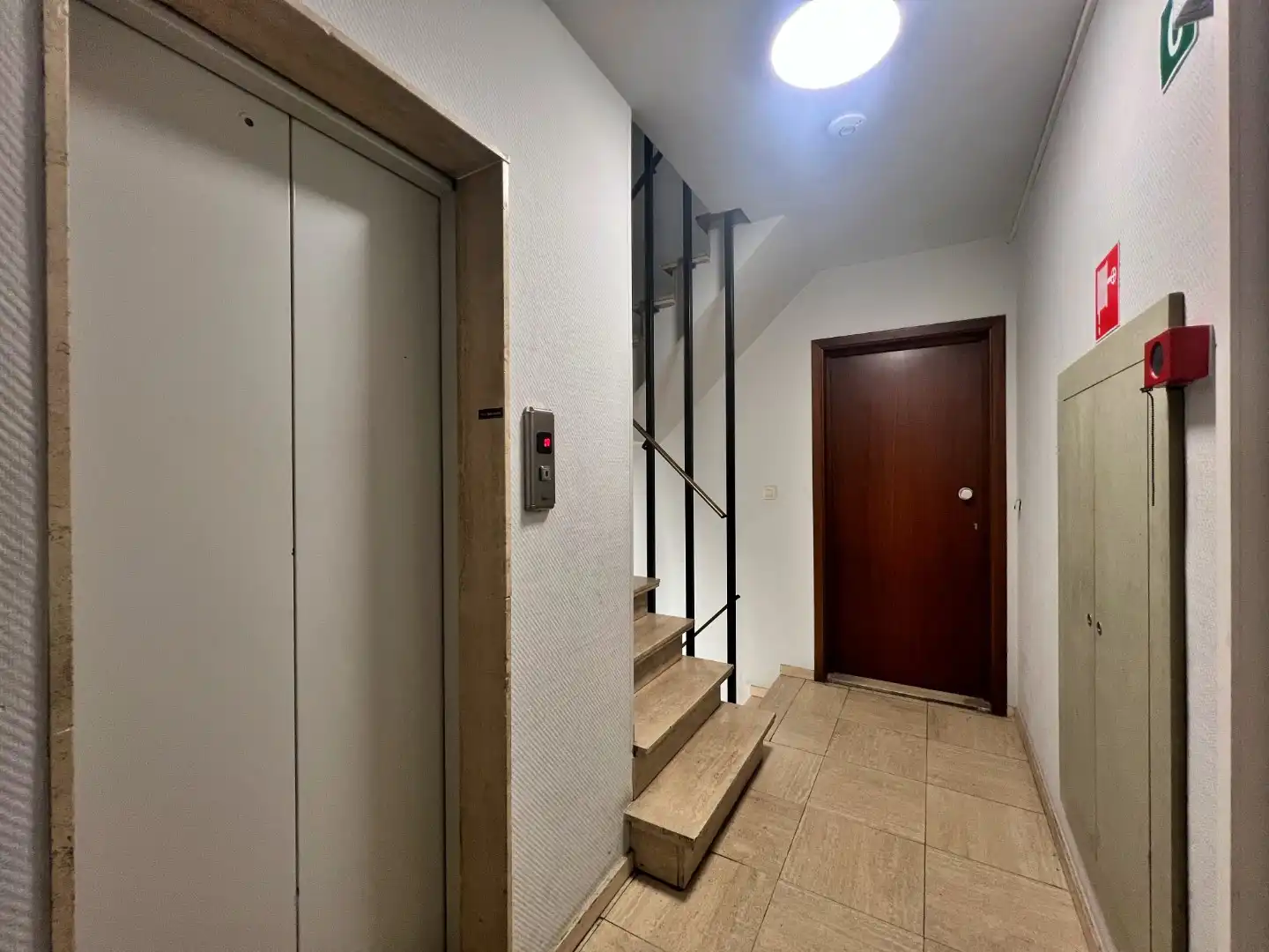 Lichtrijk 2-slaapkamerappartement met terrassen op topligging in Gent foto 19