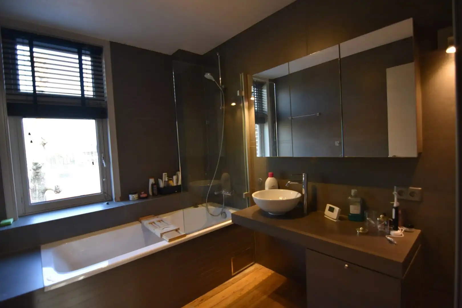 Toffe woning in rustige straat foto 19