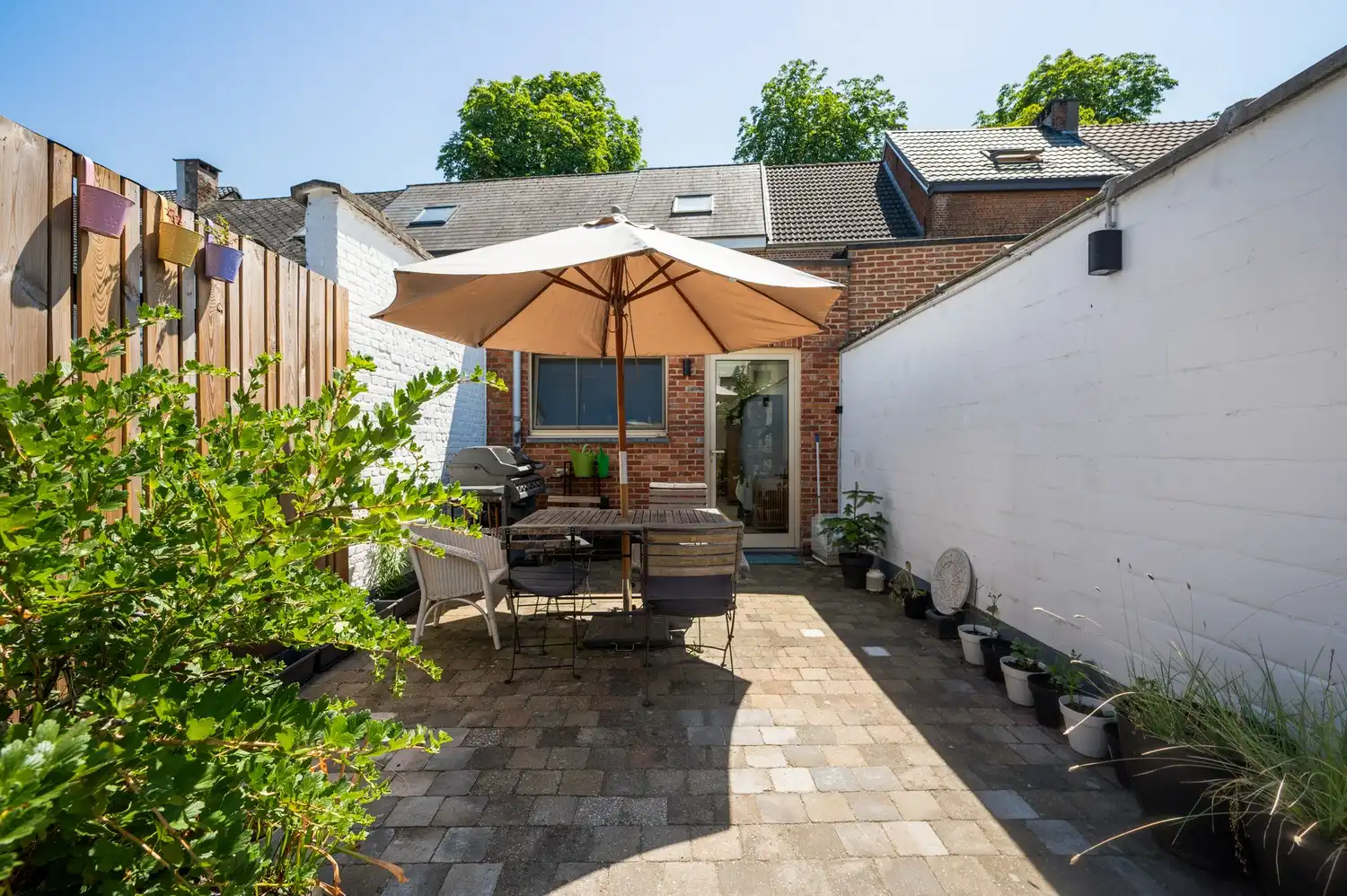 Instapklare, gerenoveerde woning met 3 slaapkamers nabij hartje Lier foto 2