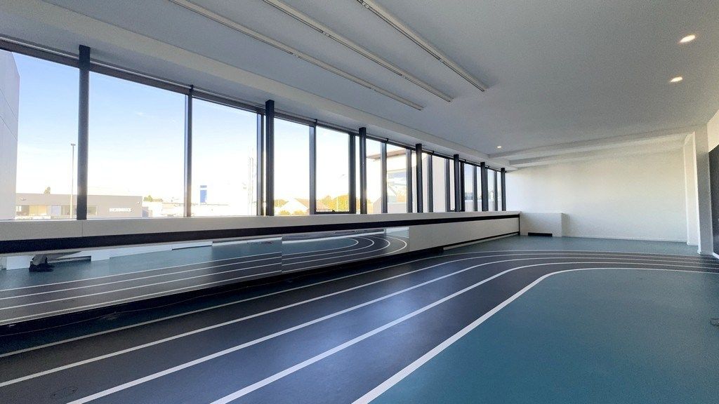 Kantoorruimte met stockageruimte te huur vlakbij klaverblad in Gent foto 3