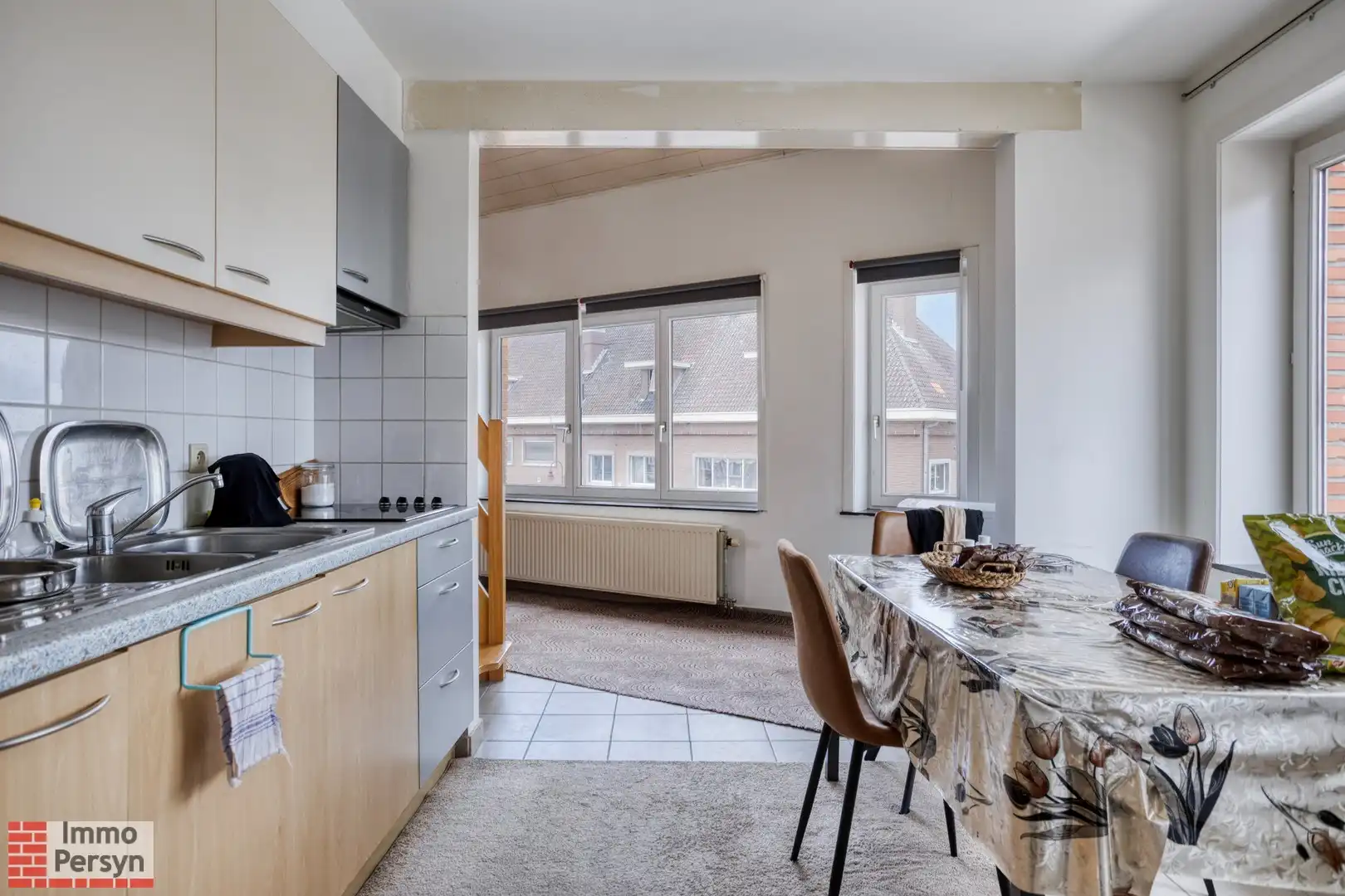 Instapklare duplex met 2 slaapkamers in uniek hoekgebouw – op wandelafstand van station Aarschot foto 4