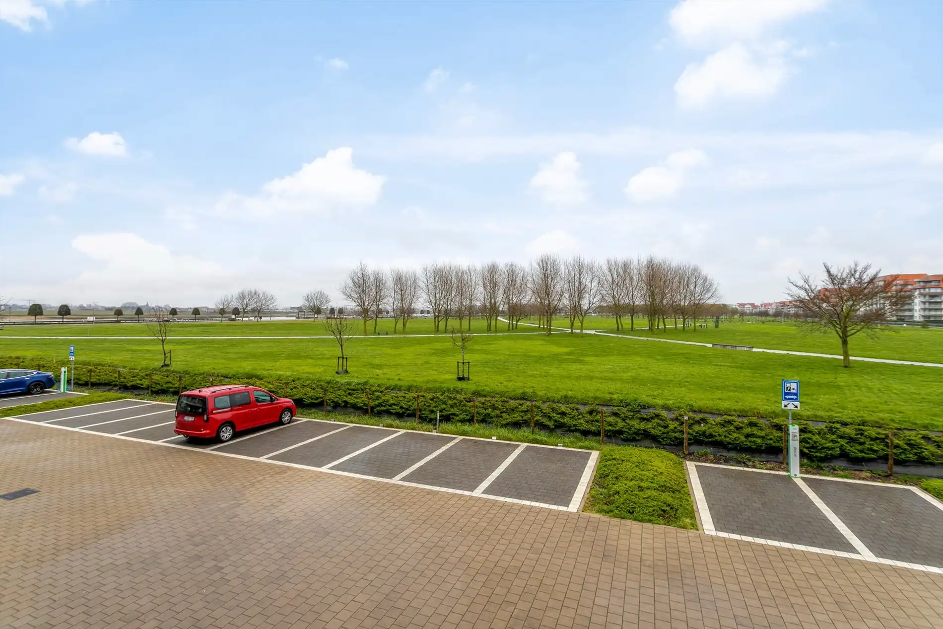 Studio met parkzicht foto 9