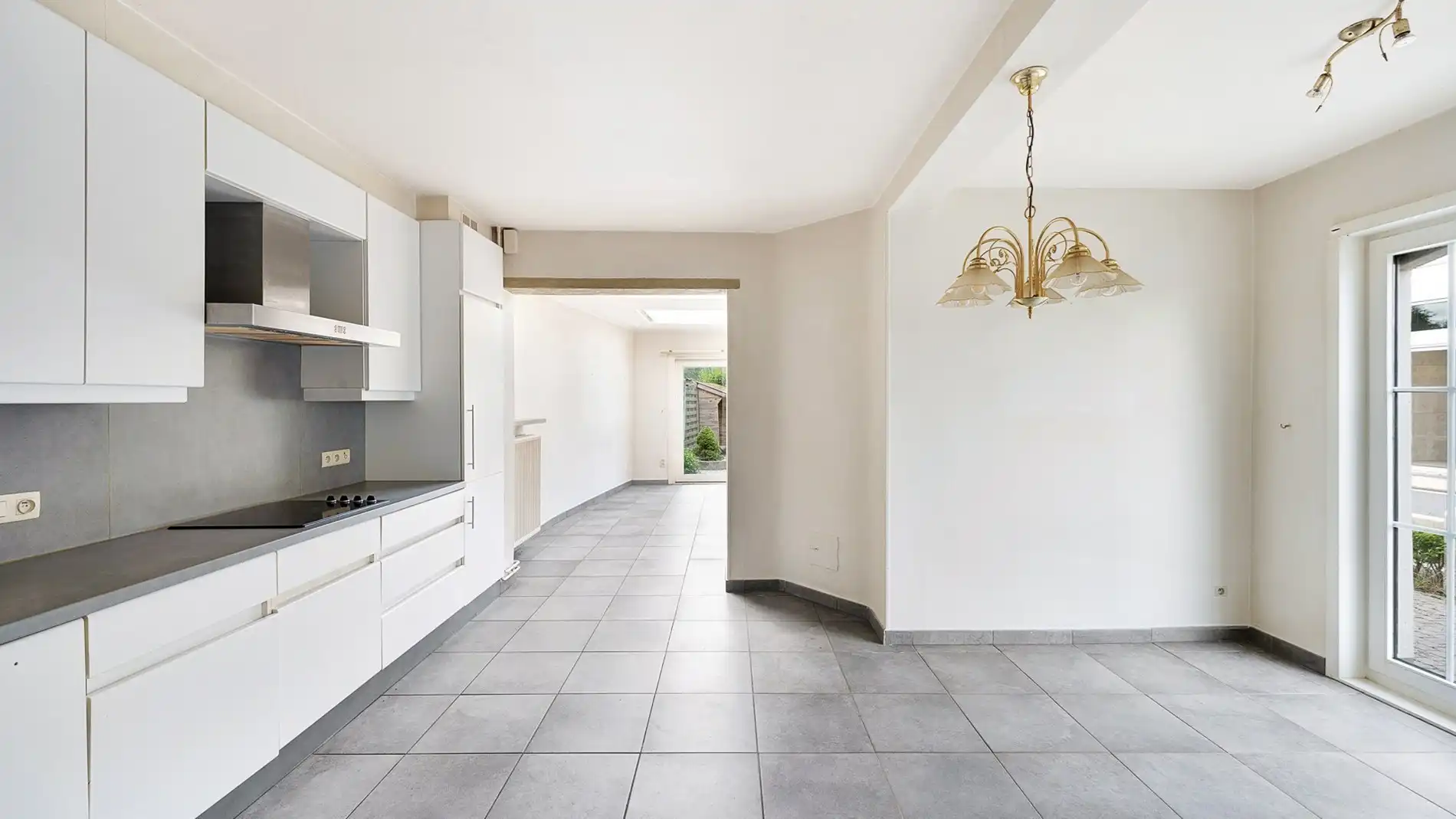 Leuke halfopen woning met garage te Knokke-Westkapelle foto 8