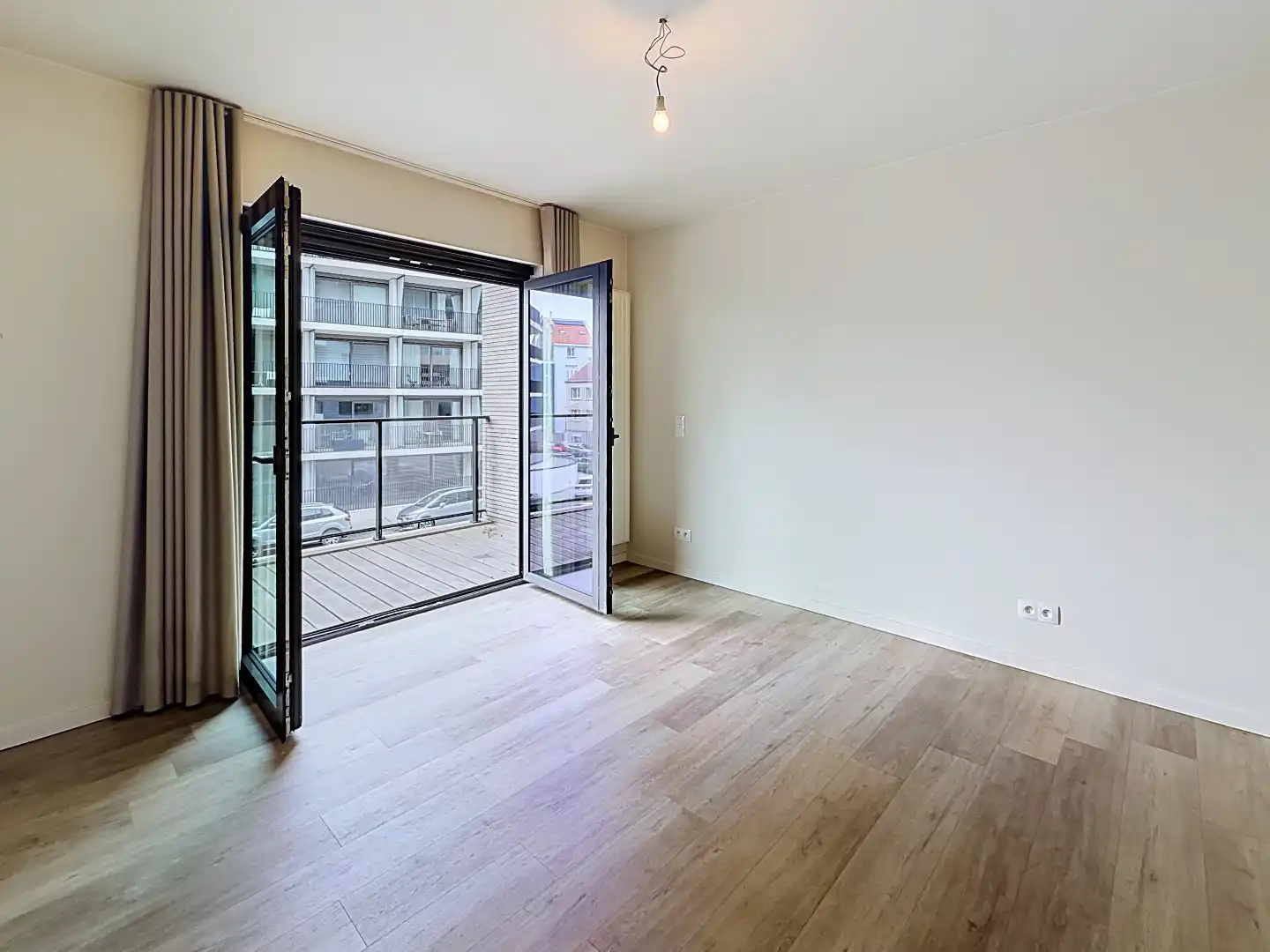 Rustig en energiezuinige Assistentiewoning, met terras en zeezicht.  foto 7
