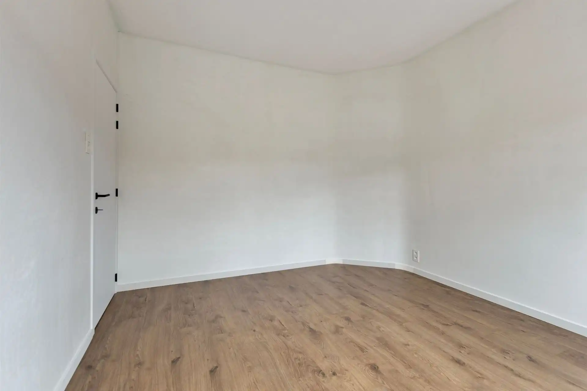 Gerenoveerde mijnwerkerswoning Louis Mercierlaan 15, Maasmechelen foto 25