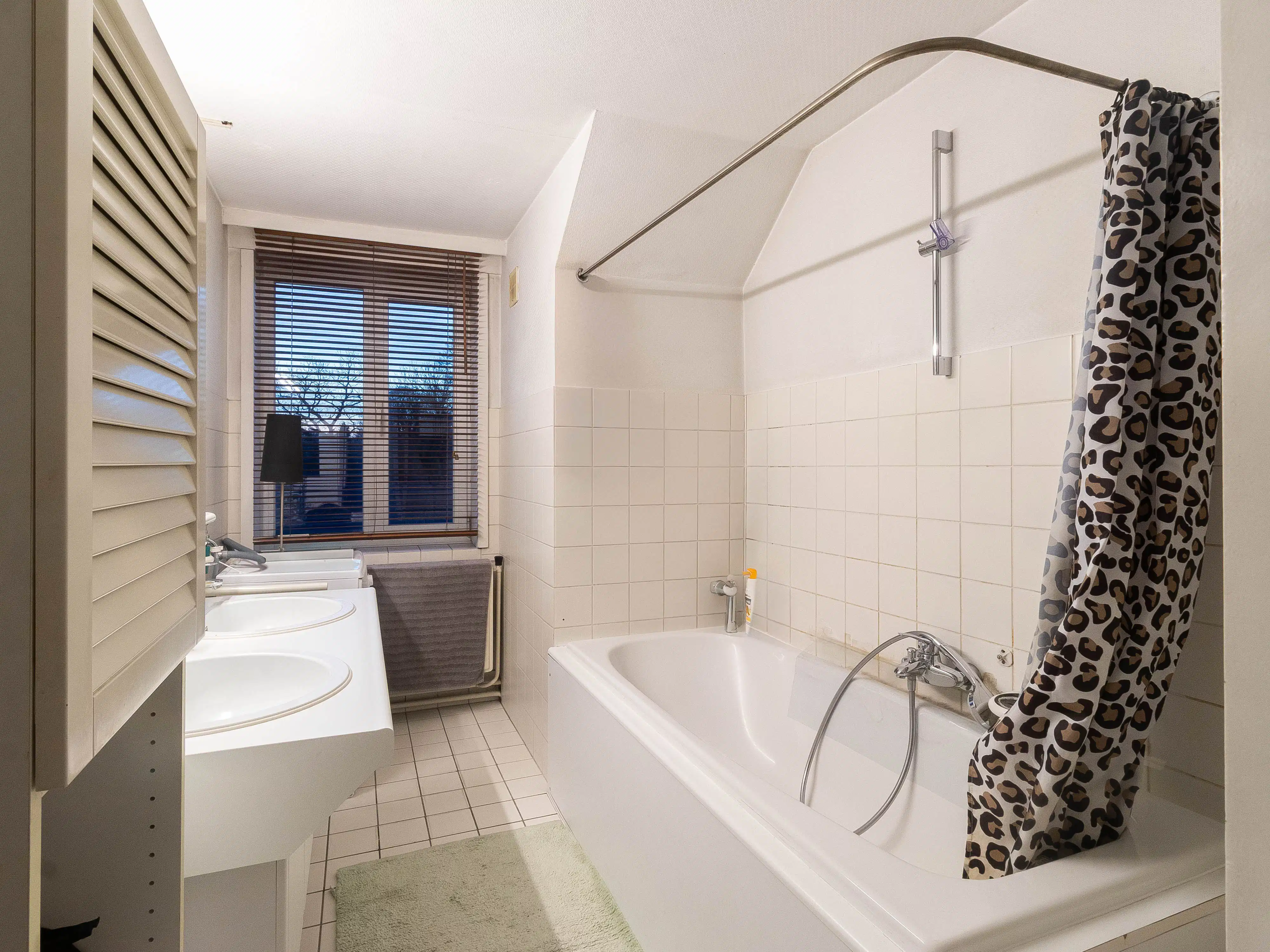 Handelshuis met ruim duplexappartement foto 11