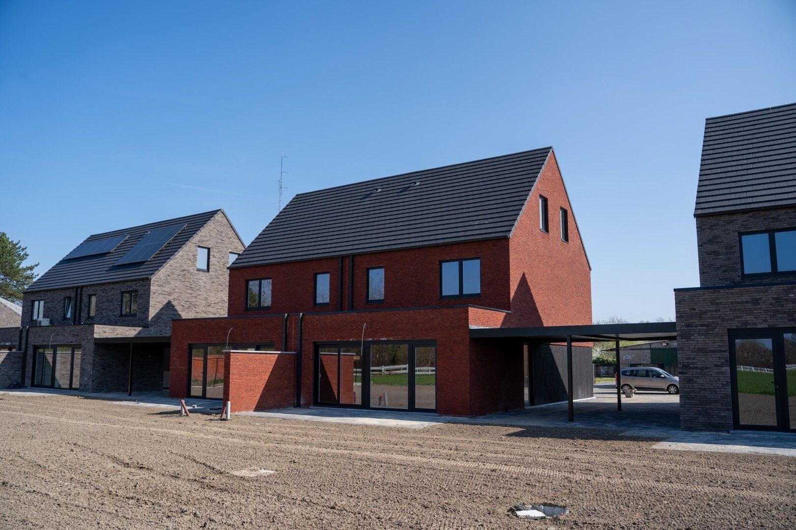 Energiezuinige halfopen bebouwing met zongerichte tuin foto 7