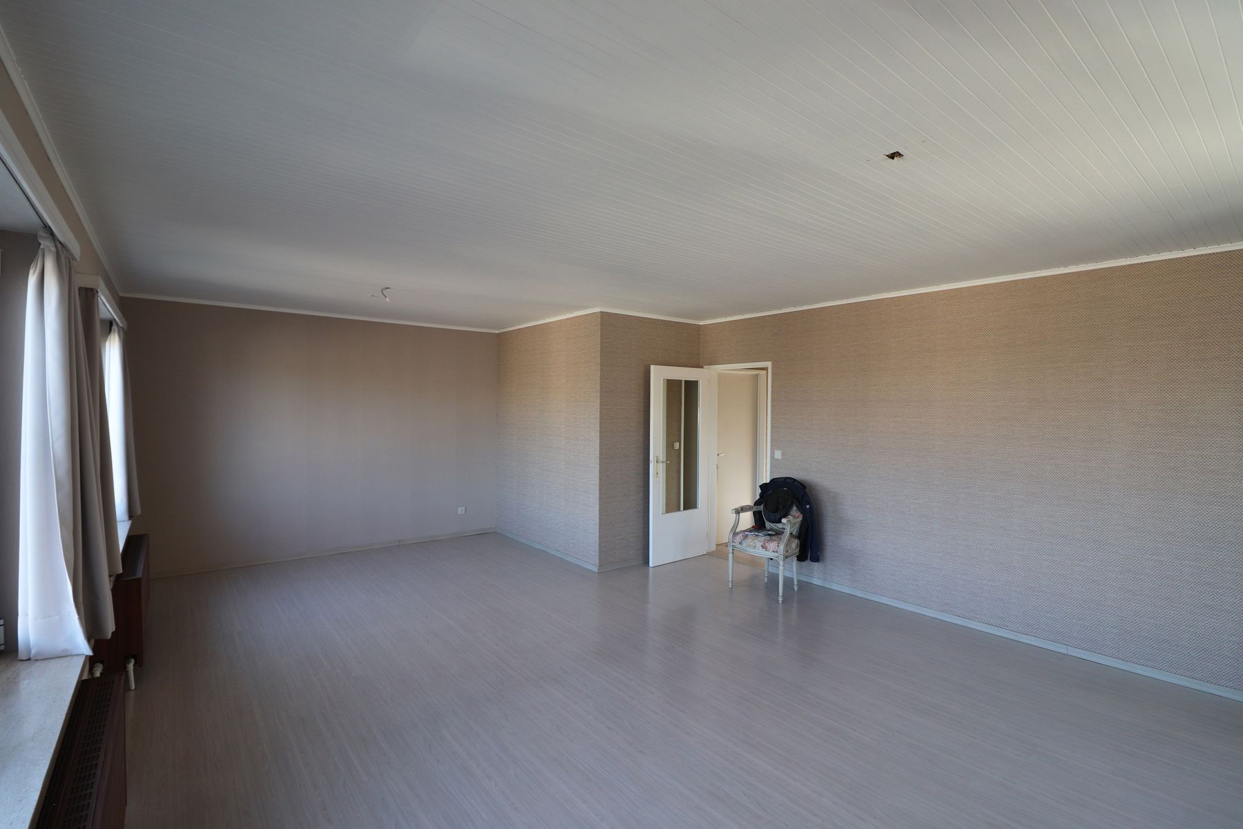 Dakappartement met 2 slaapkamers en garage in Beerse. foto 3