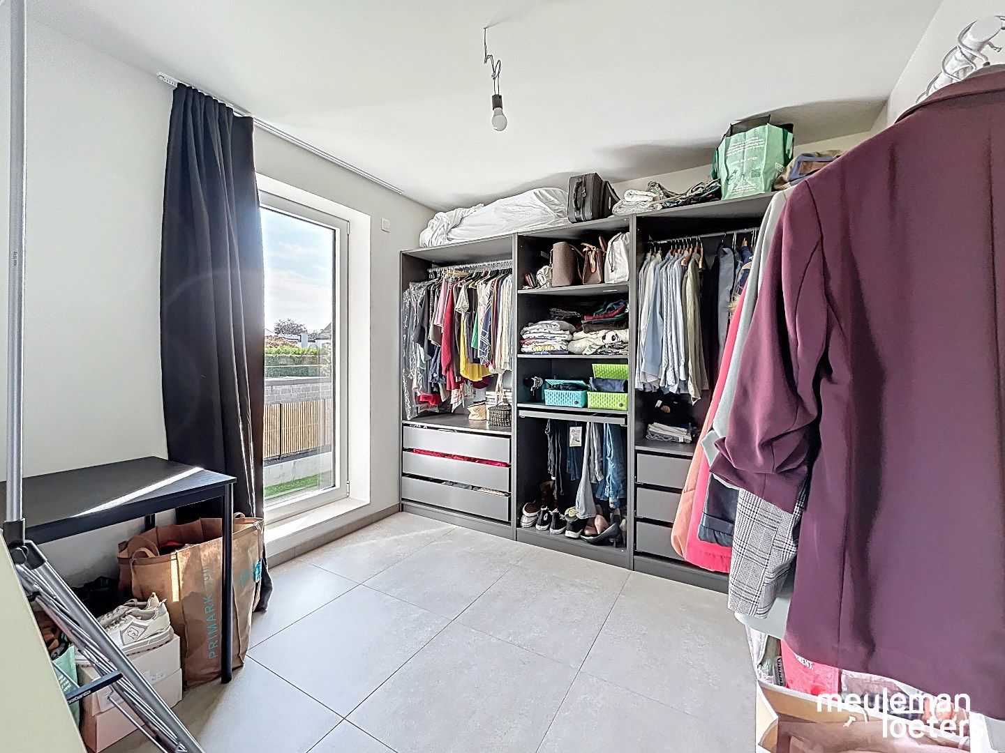 Recente woning op rustige locatie en carport foto 9