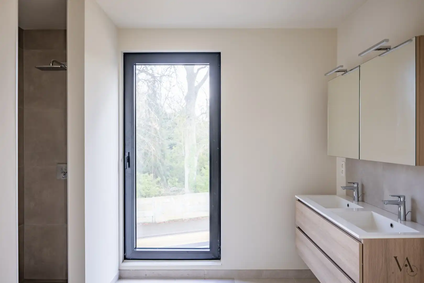 Recente en ruime vernieuwbouwwoning met bijgebouw in Korbeek-Lo foto 16