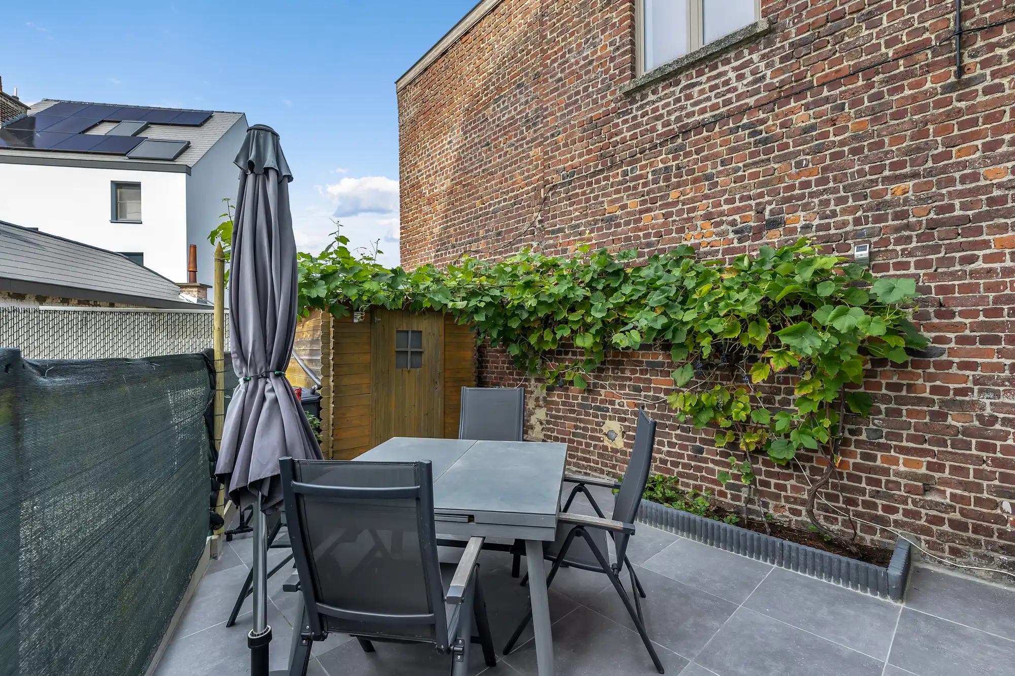 Compleet gerenoveerde woning met terras te Roosdaal foto 16
