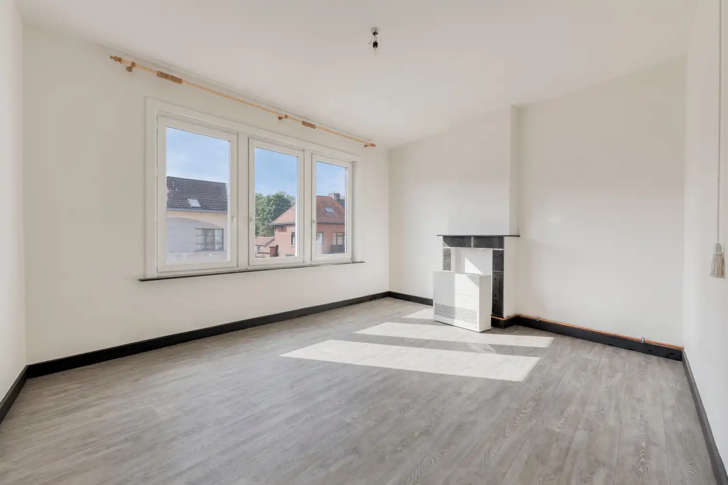 CHARMANTE EN INSTAPKLARE WONING TE DIEST! foto 21