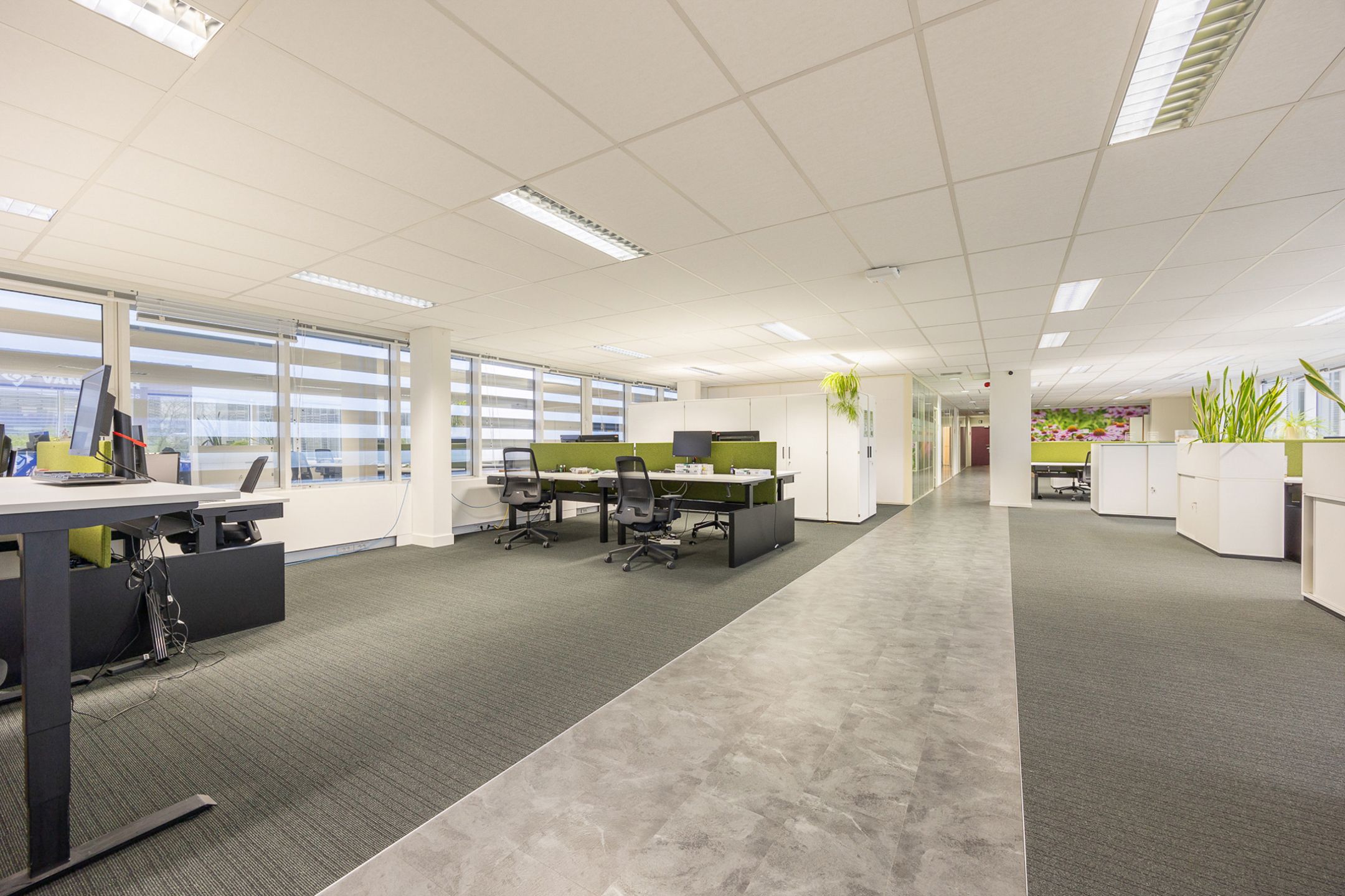 Moderne en Vernieuwde Kantoorruimte te Huur in Zwijndrecht foto 18