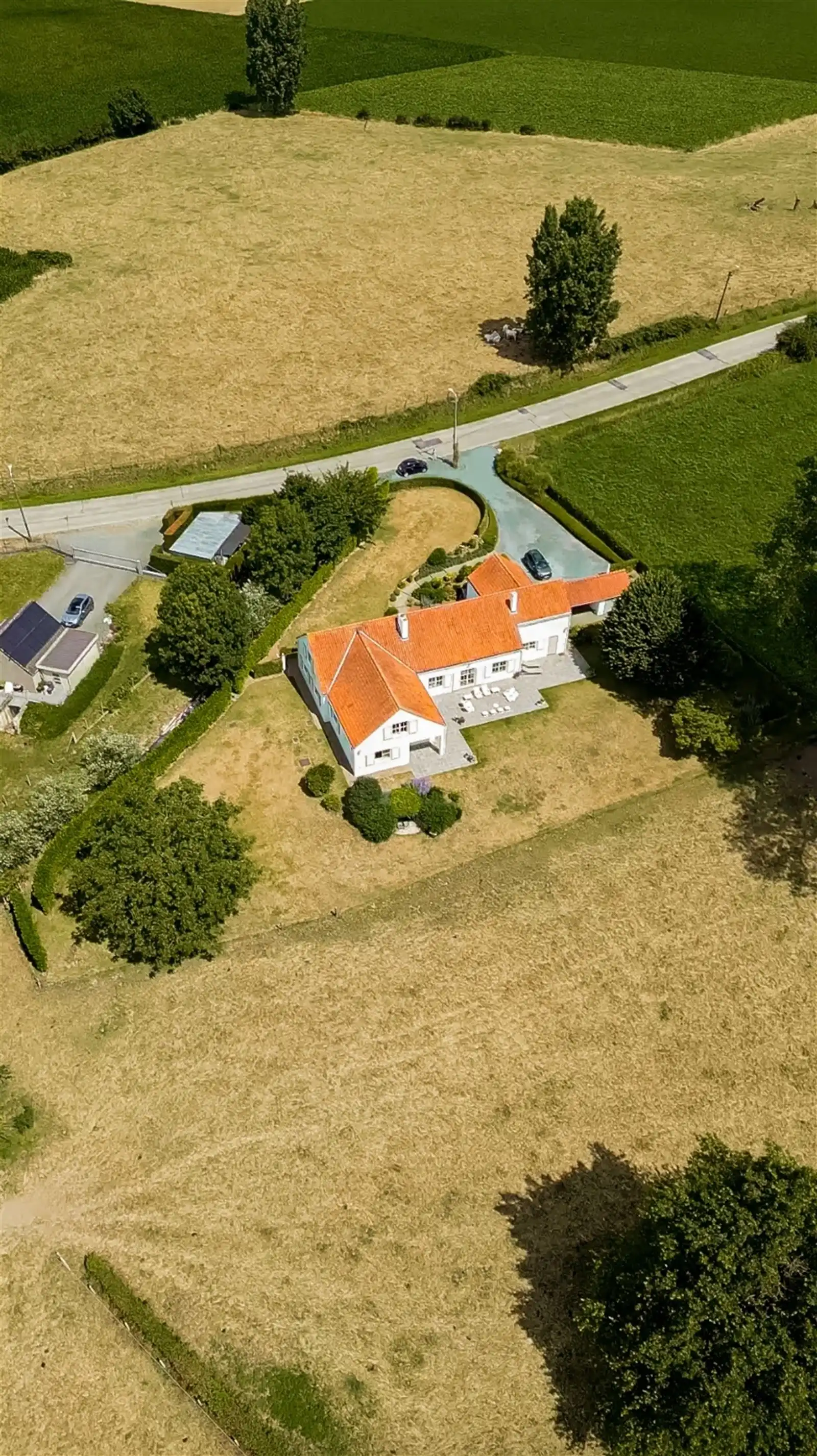 Landhuis met tuin en weide op +/-  78are foto 35