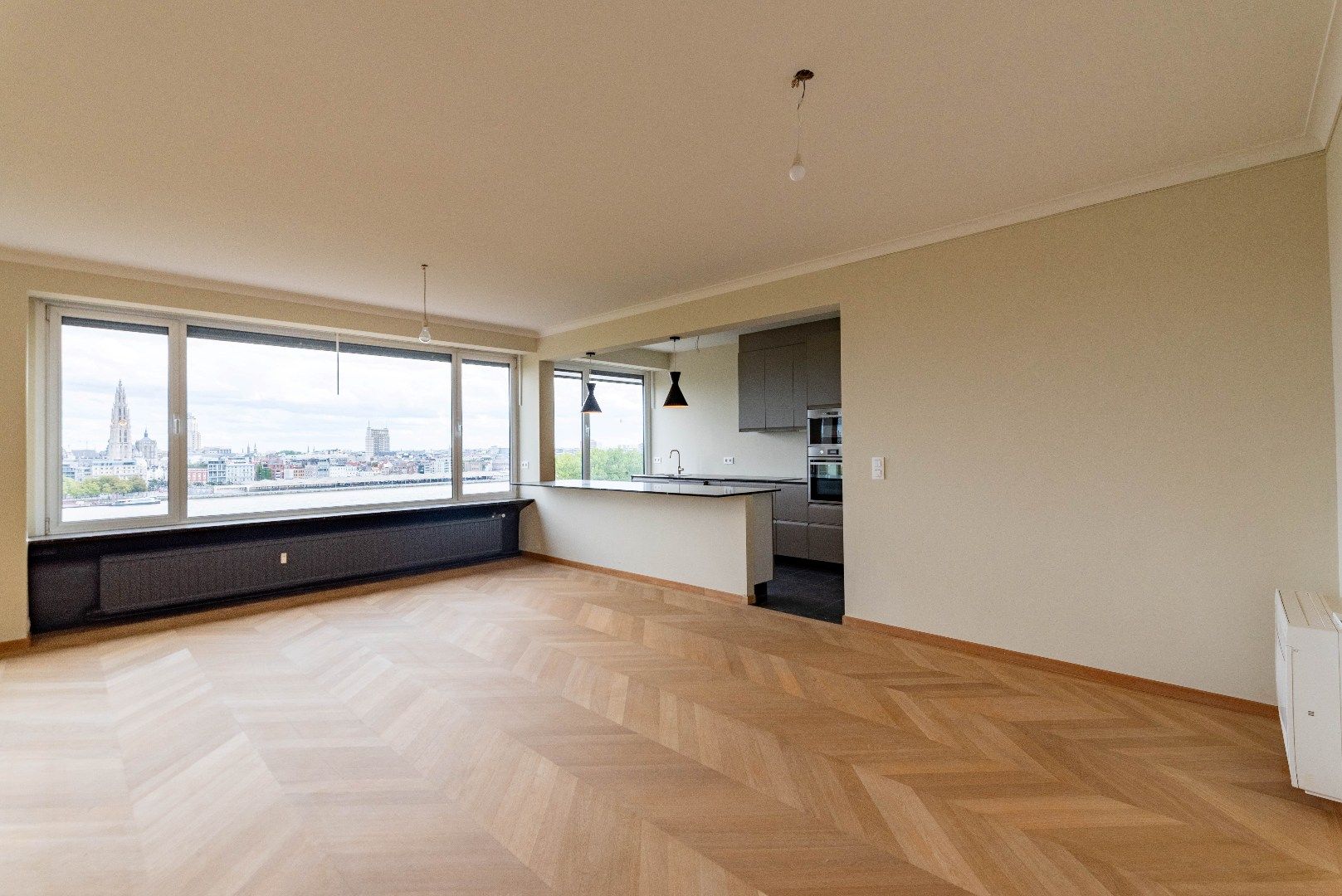 Ruim appartement met terras foto 3
