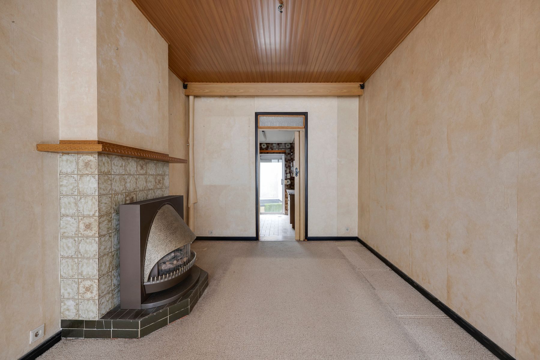 Te renoveren herenhuis met garage in hartje Markgravebuurt foto 10