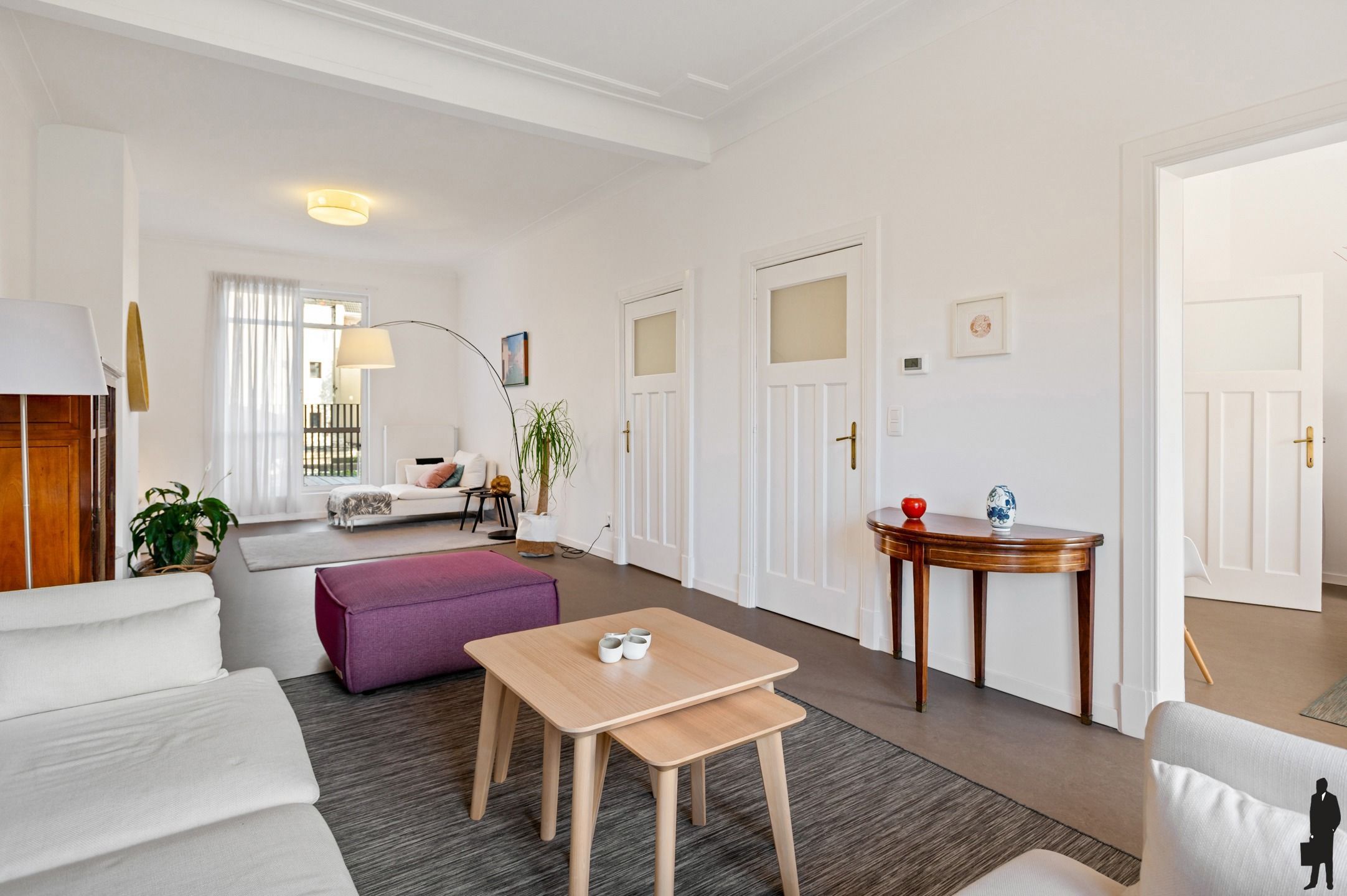 Gemeubeld appartement met terras en poetsdienst. foto 5