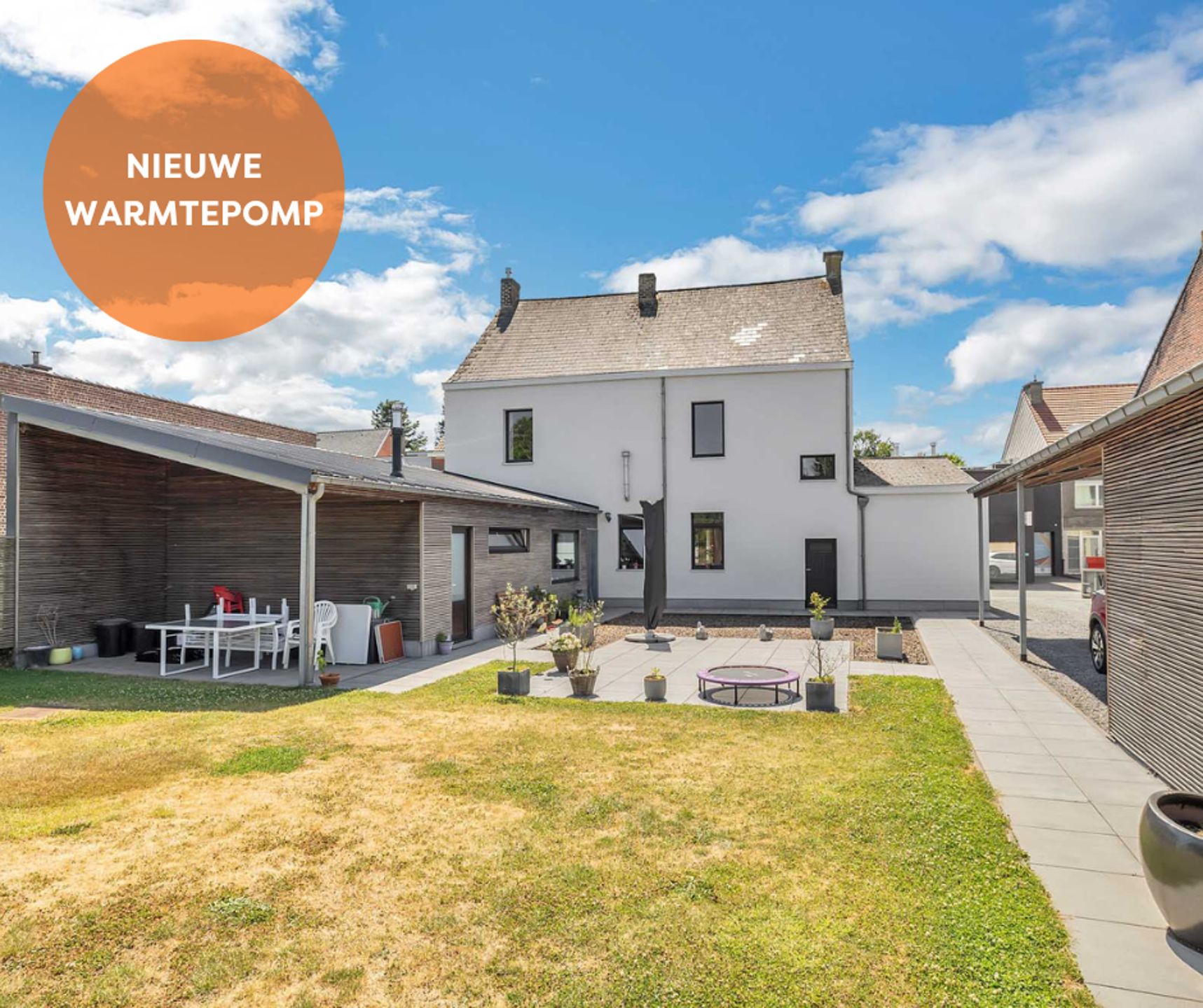 Hoofdfoto van de publicatie: Woonhuis met 5 slaapkamers