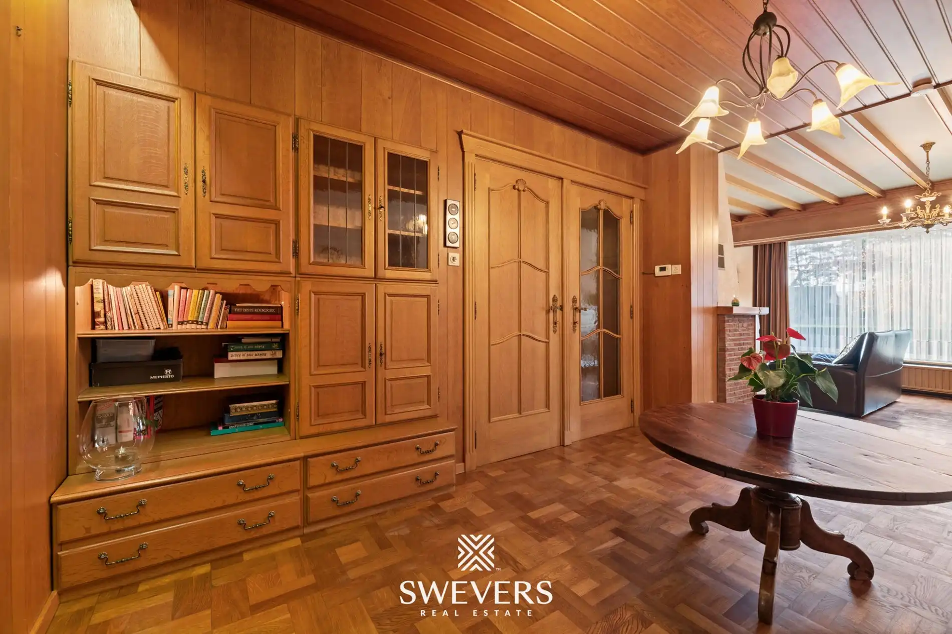 Woning met uitzonderlijk renovatiepotentieel op ruim en groen perceel nabij Zonhoven centrum foto 9