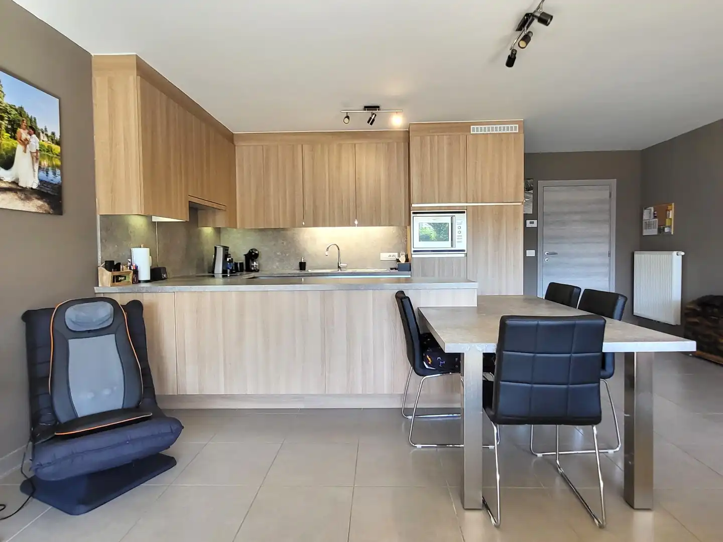 Moderne eengezinswoning (2016) met 3 slaapkamers, garage en ruime zolder in Zottegem. Perfect voor comfortabel wonen! foto 16